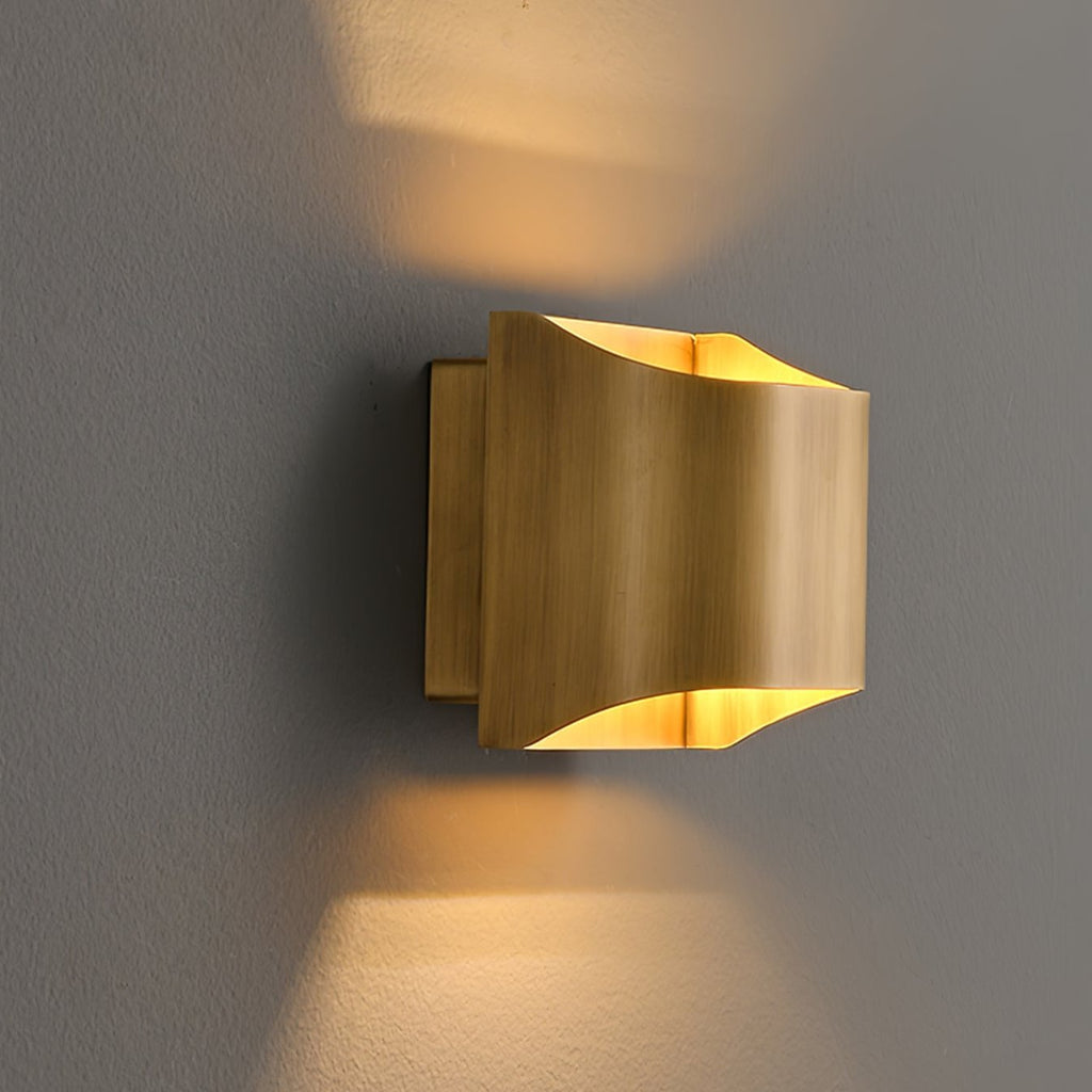 Настінний світильник Leclerc Brass
