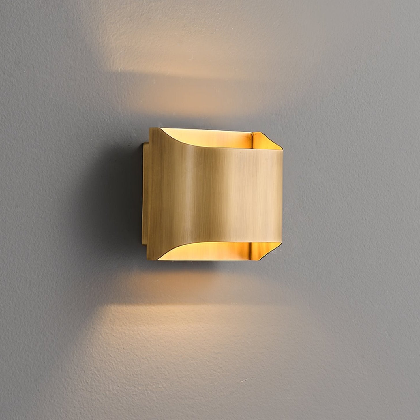 Настінний світильник Leclerc Brass