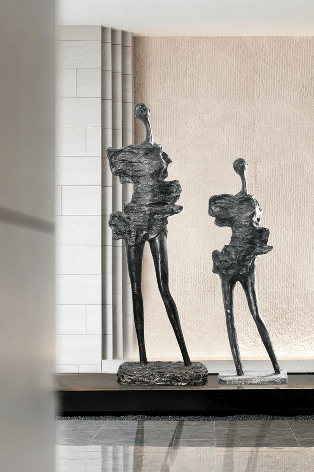 Dravik Sculpture Floor Ornaments