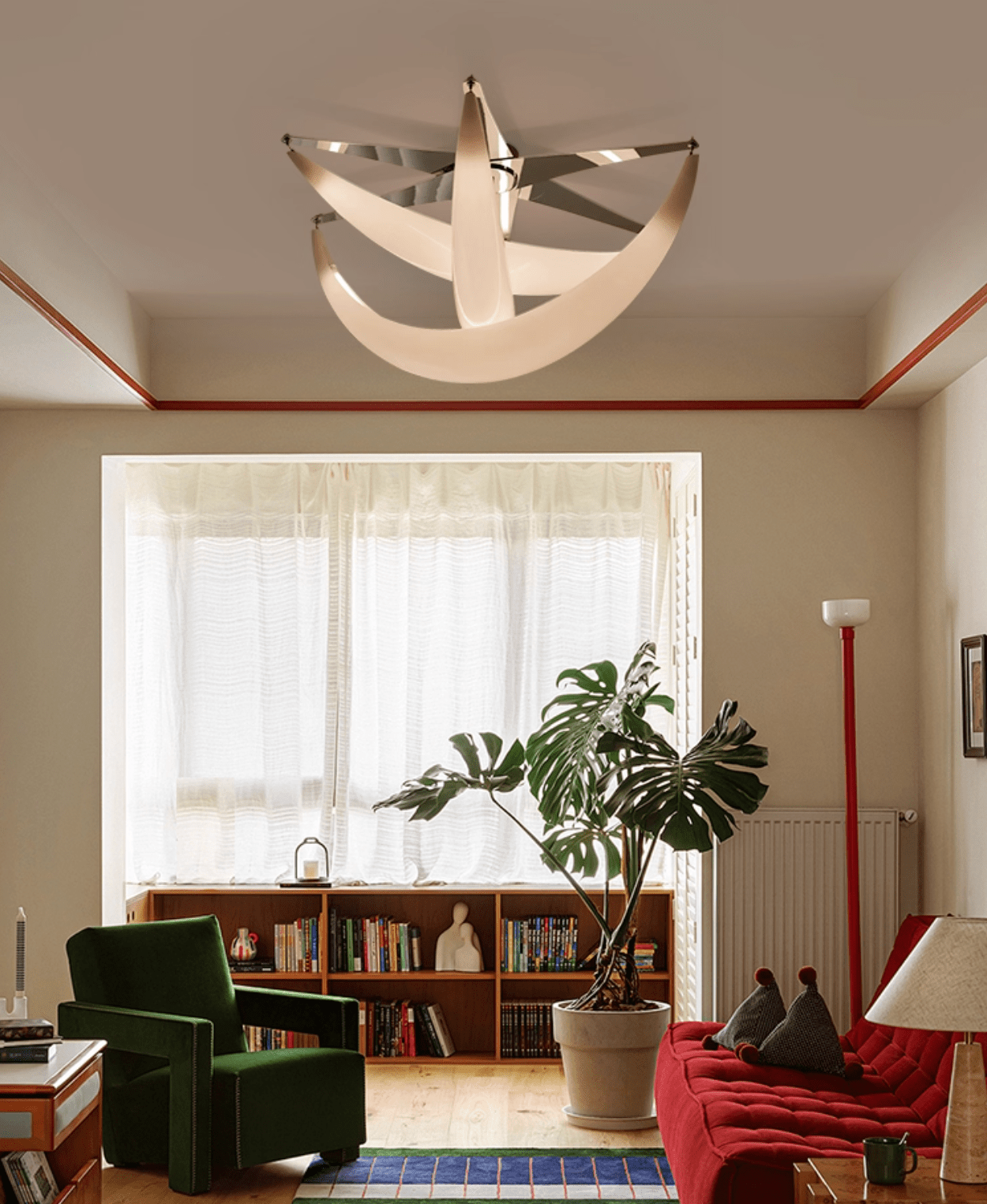 Абстрактний стельовий світильник