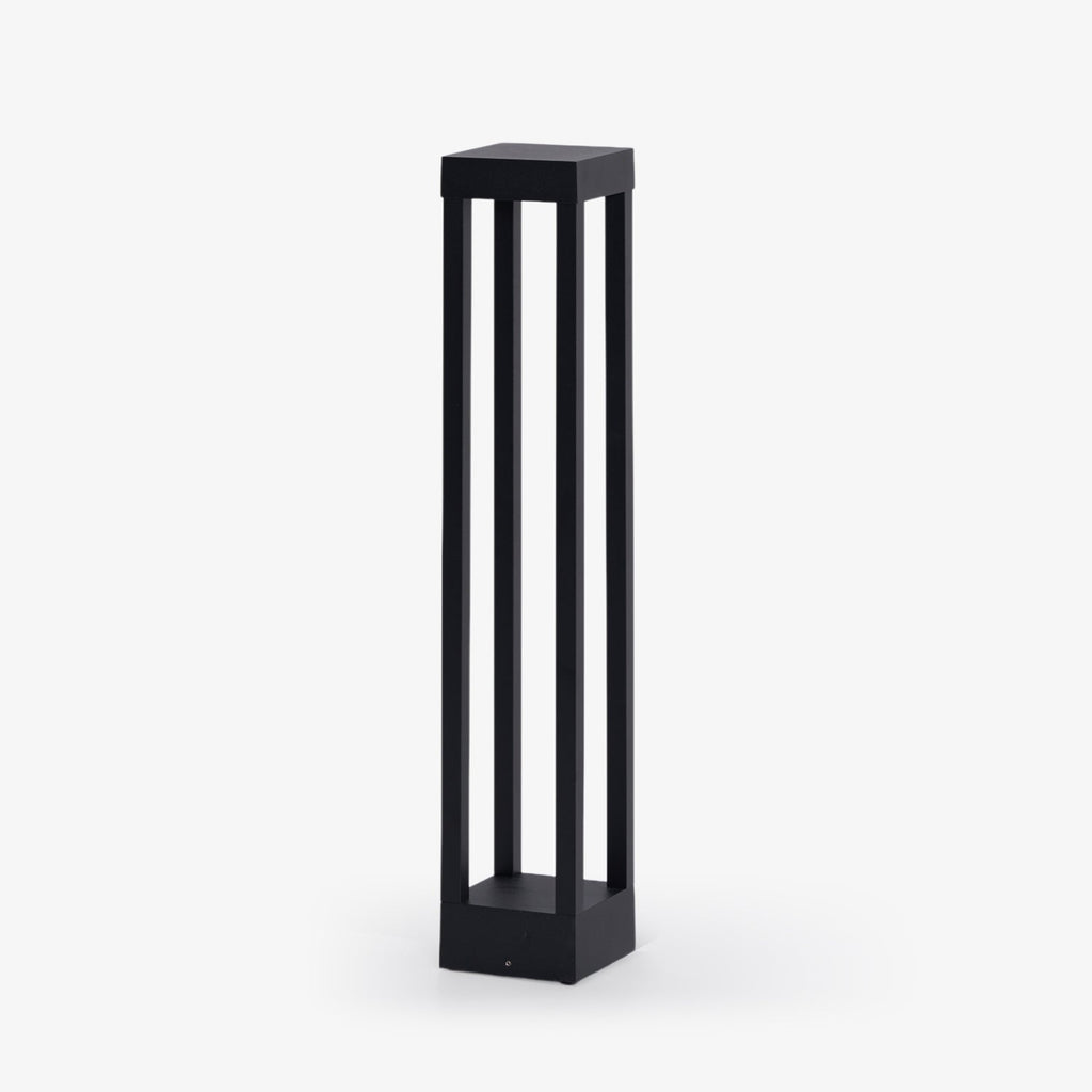 Obsidian Post Outdoor Light