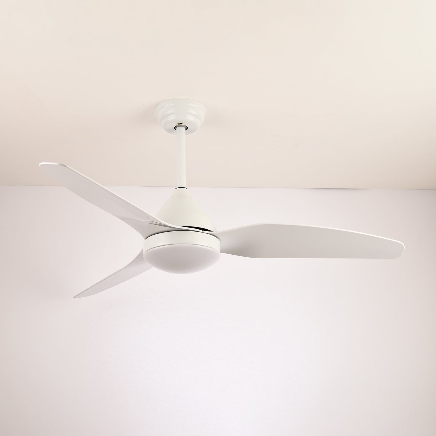 Стельовий вентилятор Aeris Whisper Light