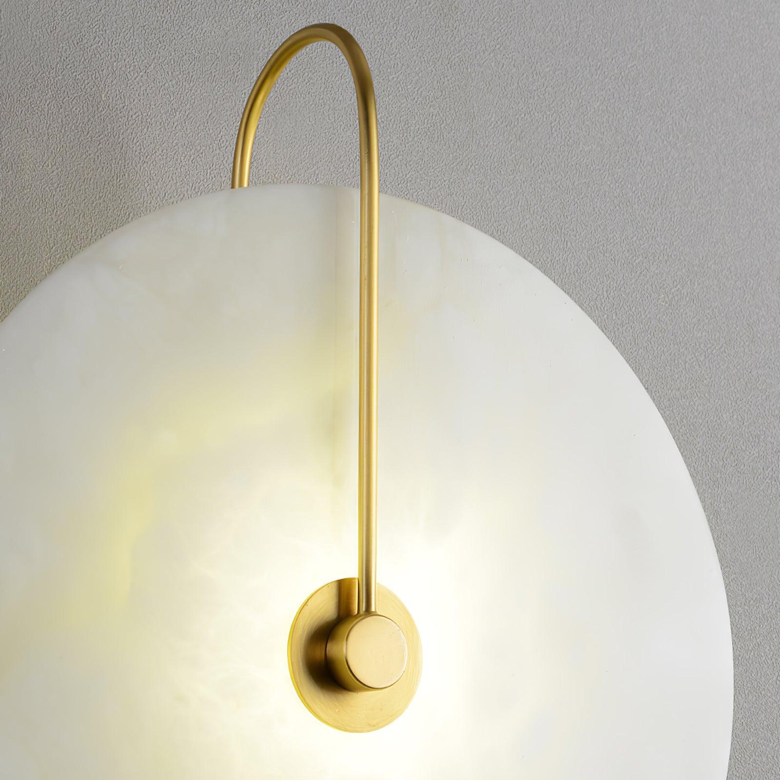 Настінний світильник Alabaster LED, що вмикається в розетку