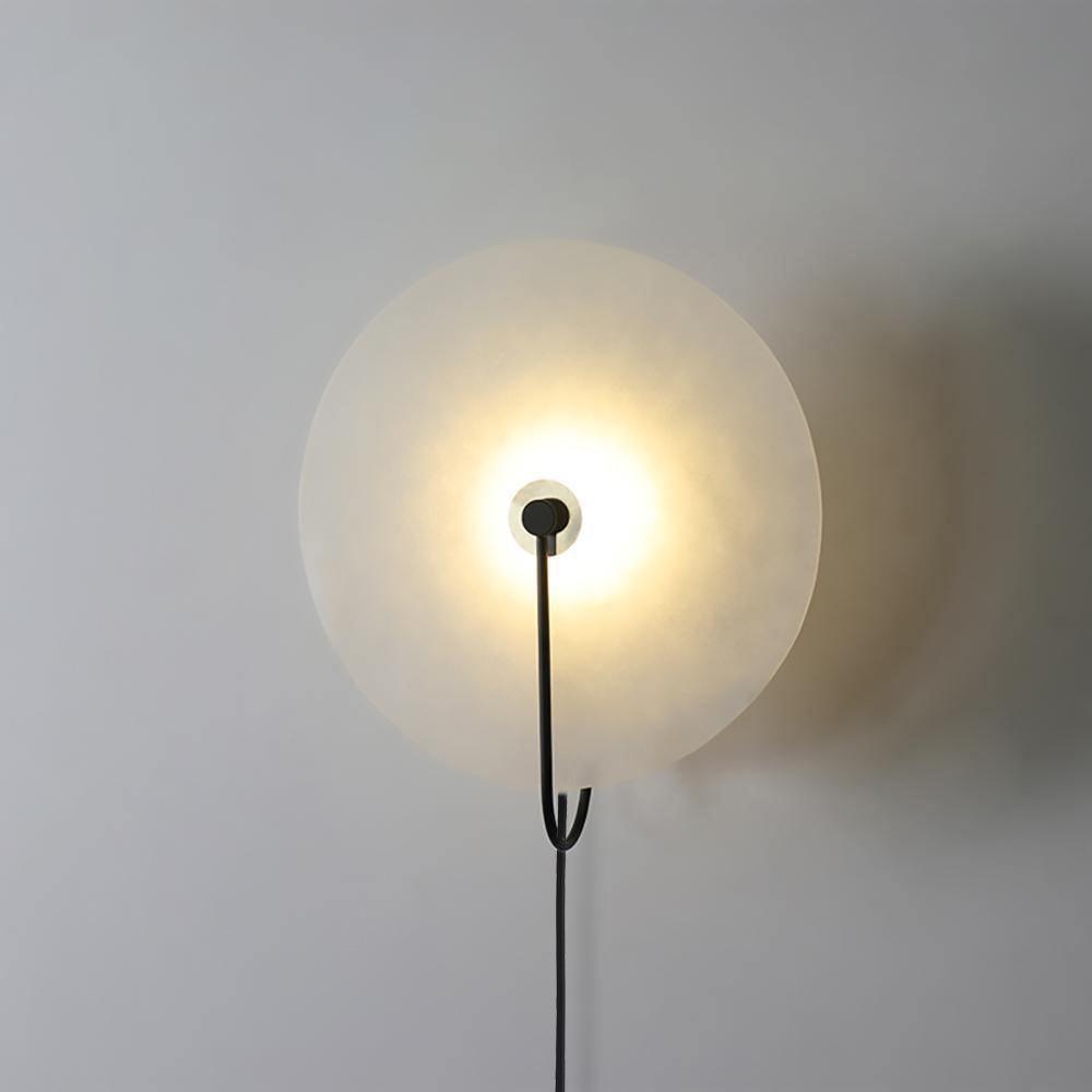 Настінний світильник Alabaster LED, що вмикається в розетку