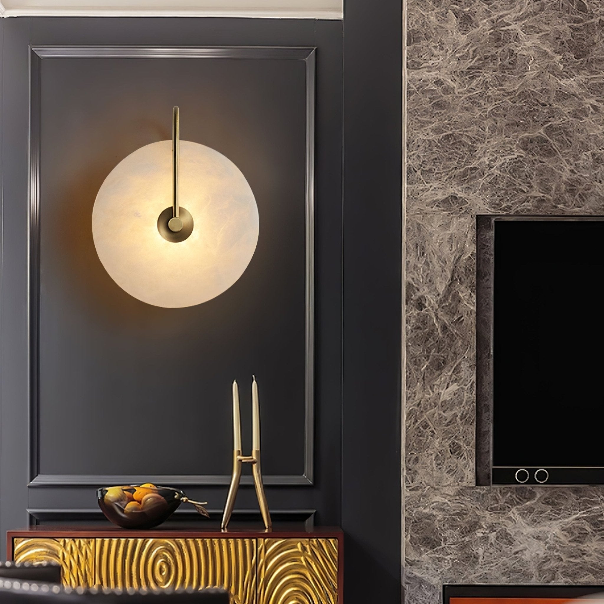Настінний світильник Alabaster LED, що вмикається в розетку