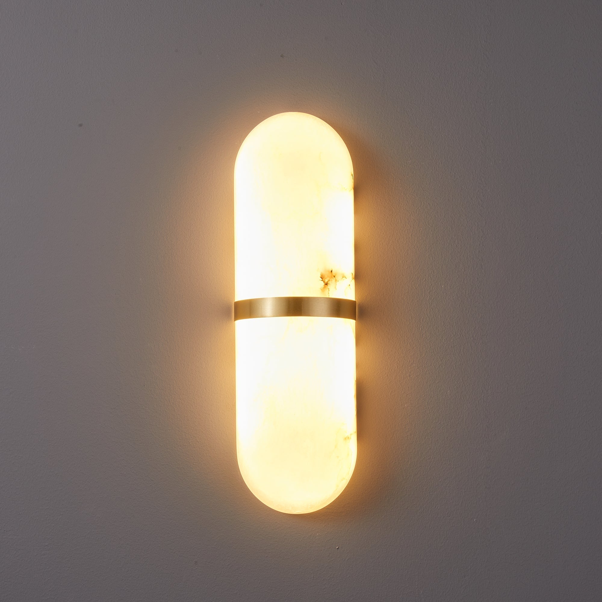 Настінний світильник Alabaster Pill
