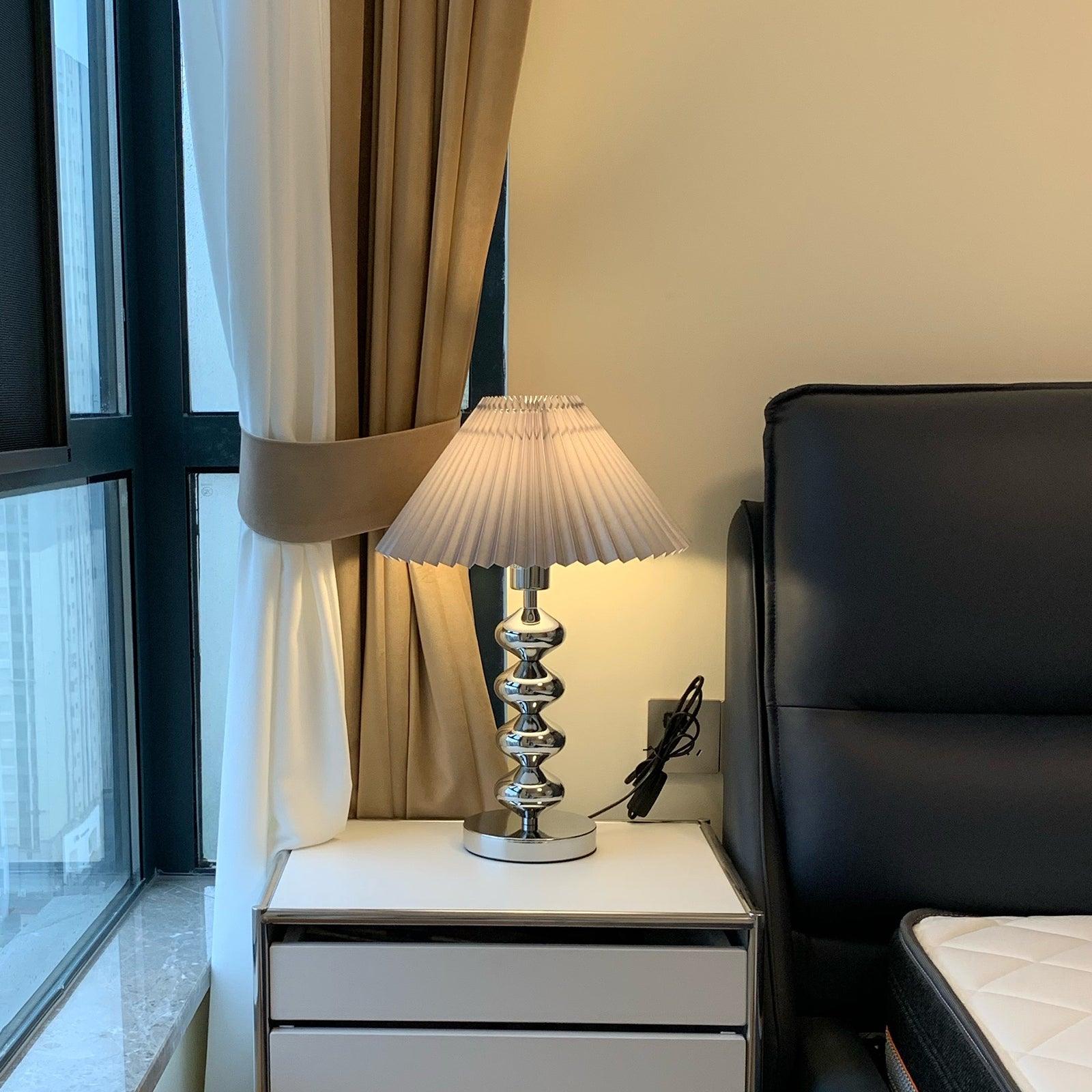 Настольная лампа Aleisha Pleated