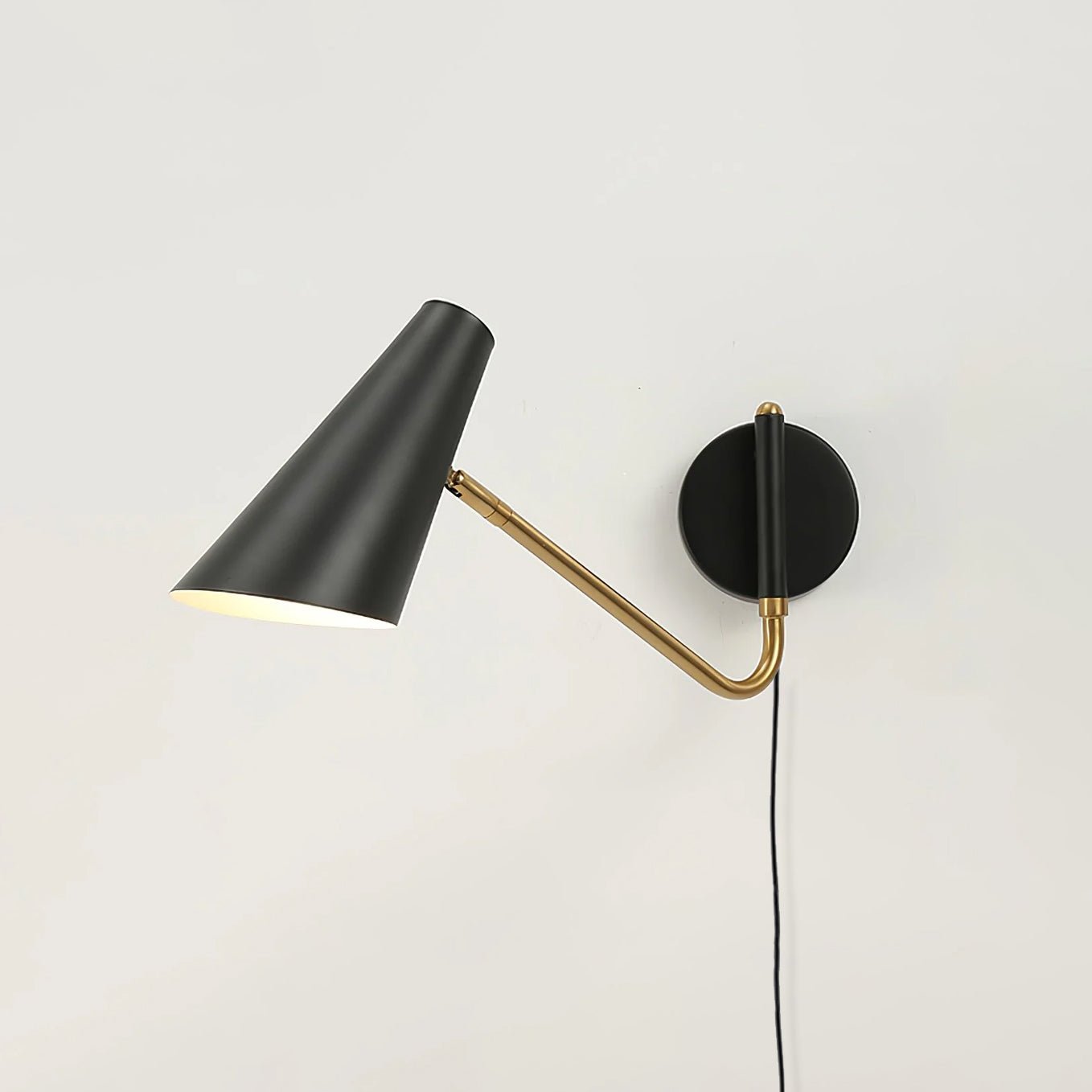 Apex Plug - in Wall Sconce - Vakkerlight