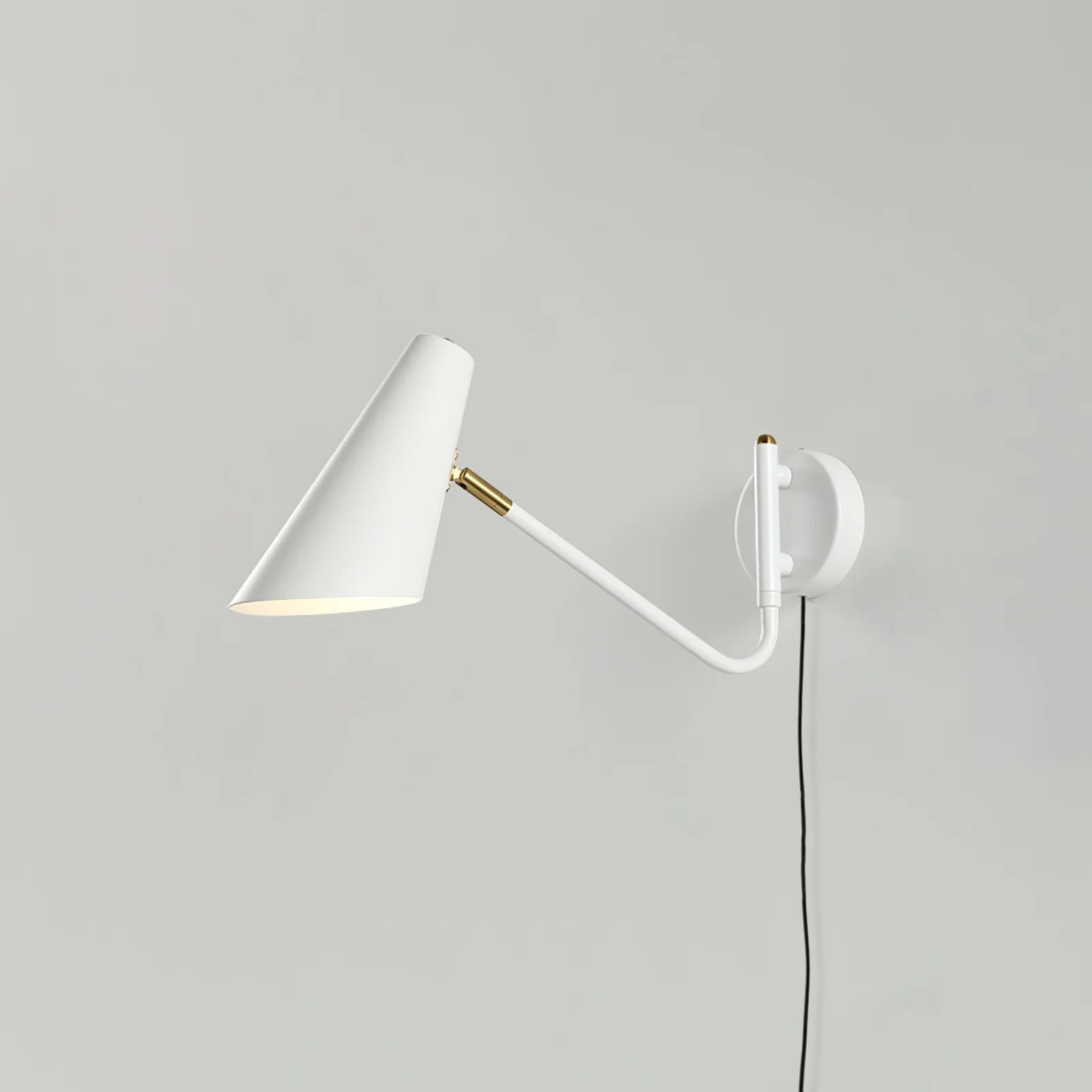 Apex Plug - in Wall Sconce - Vakkerlight
