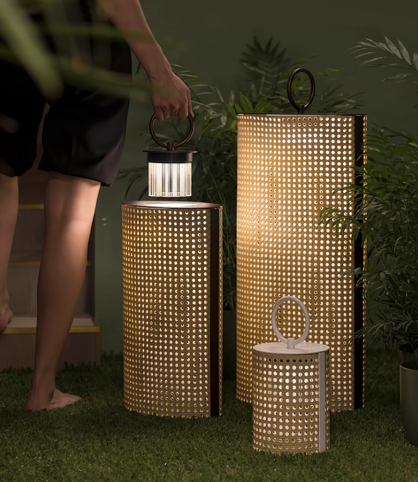 Ліхтар Arlette Solar Outdoor Lantern