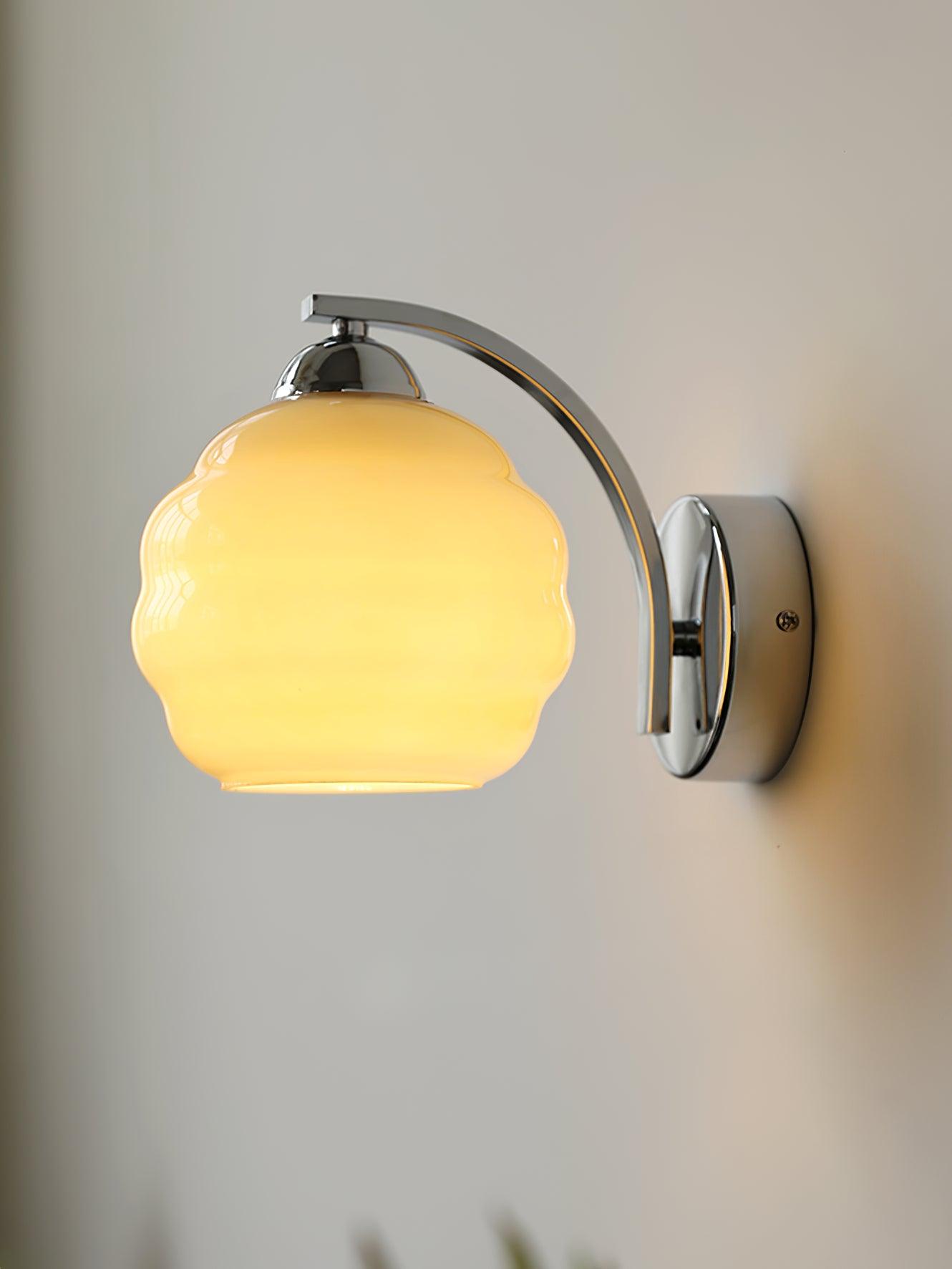 Настінний світильник Art Deco, що вмикається в розетку