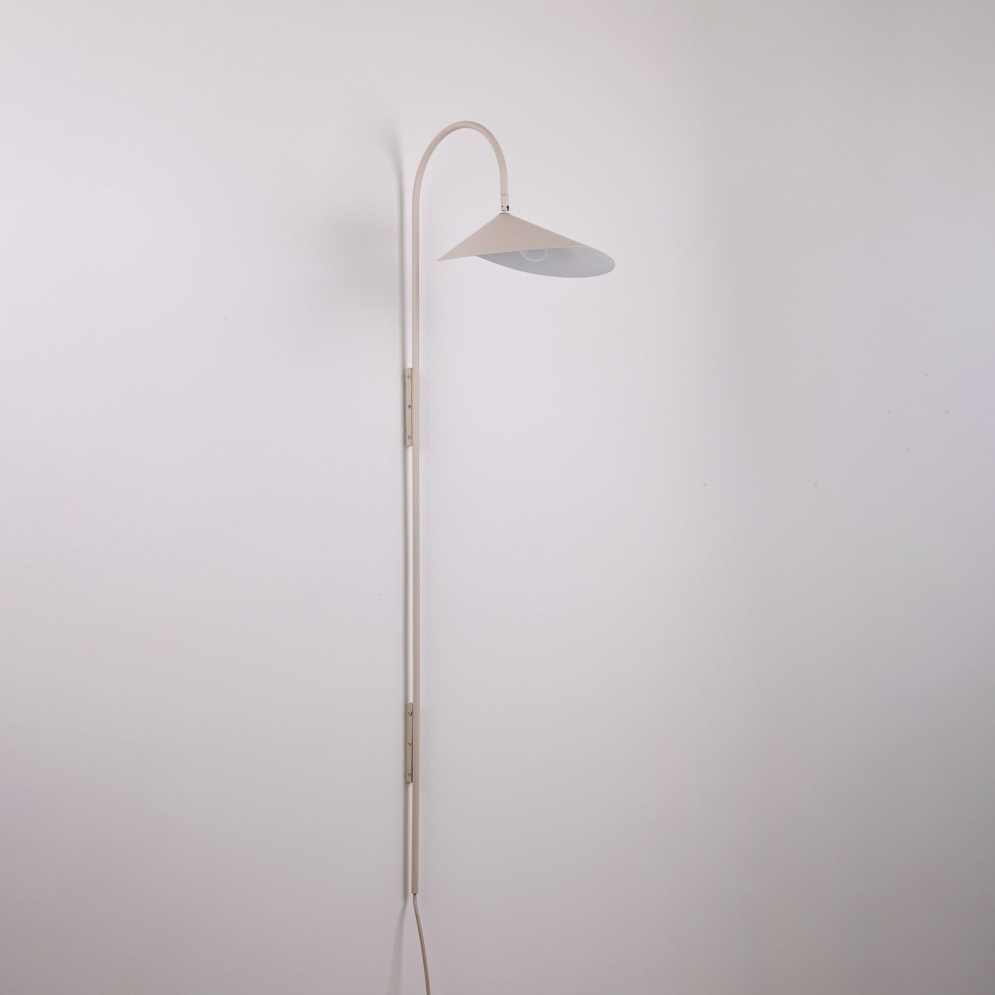 Alocasia Swivel Plug - in Wall Lamp - Vakkerlight