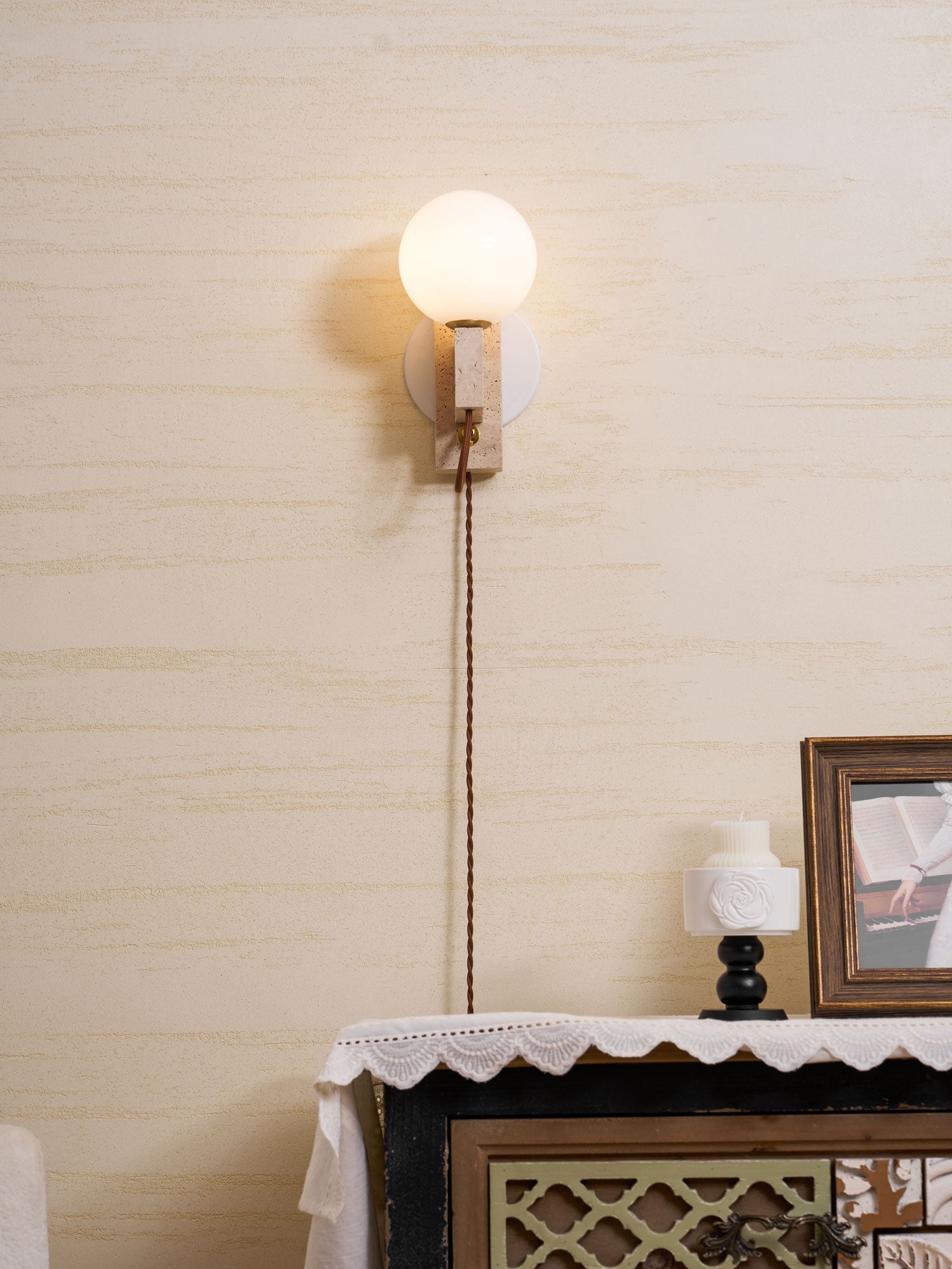 Настінний світильник Atlas Globe