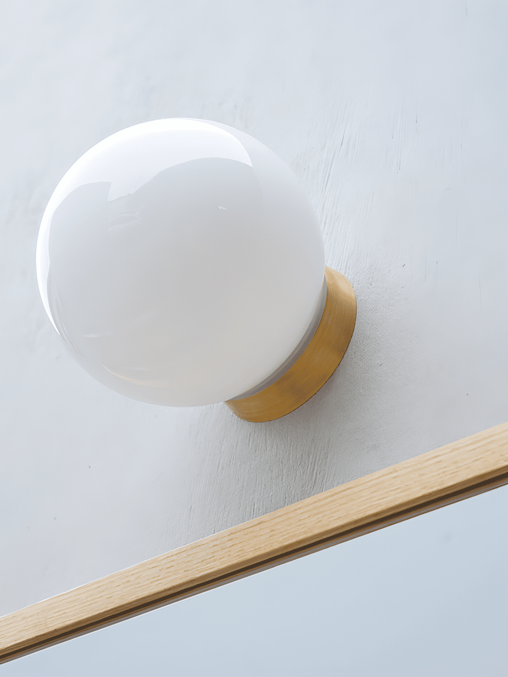 Настінний світильник Aura Globe зі скла