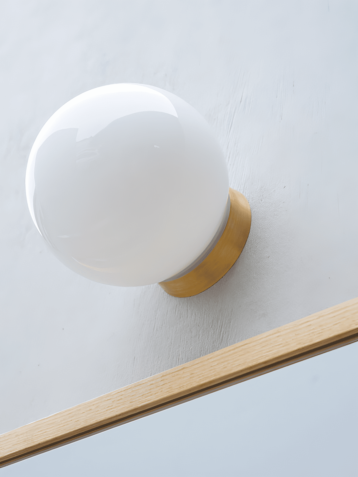 Настінний світильник Aura Globe зі скла