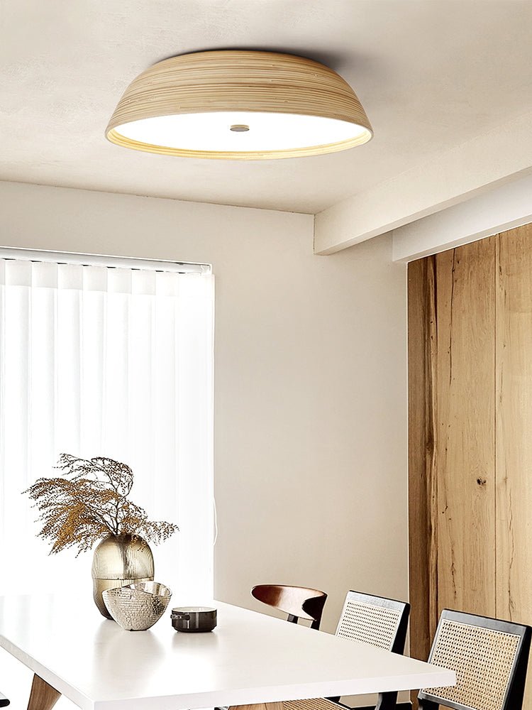 Потолочный светильник с текстурой бамбука