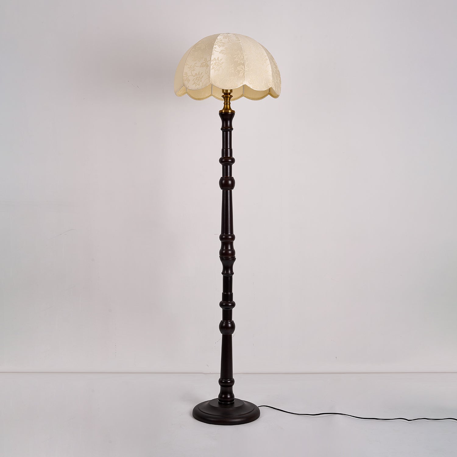 Belgravia Floor Light - Vakkerlight