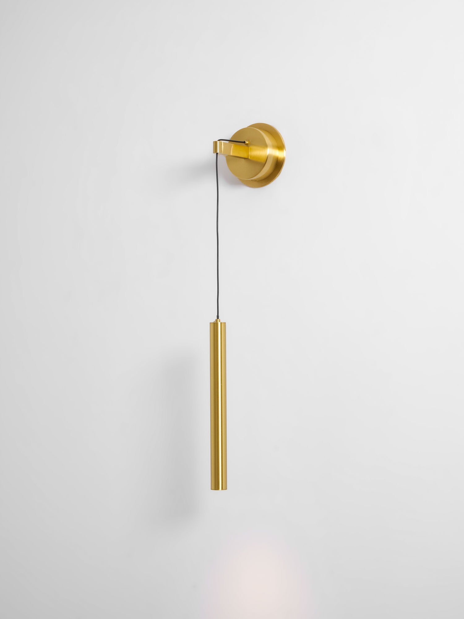 Настінний світильник Brass Line