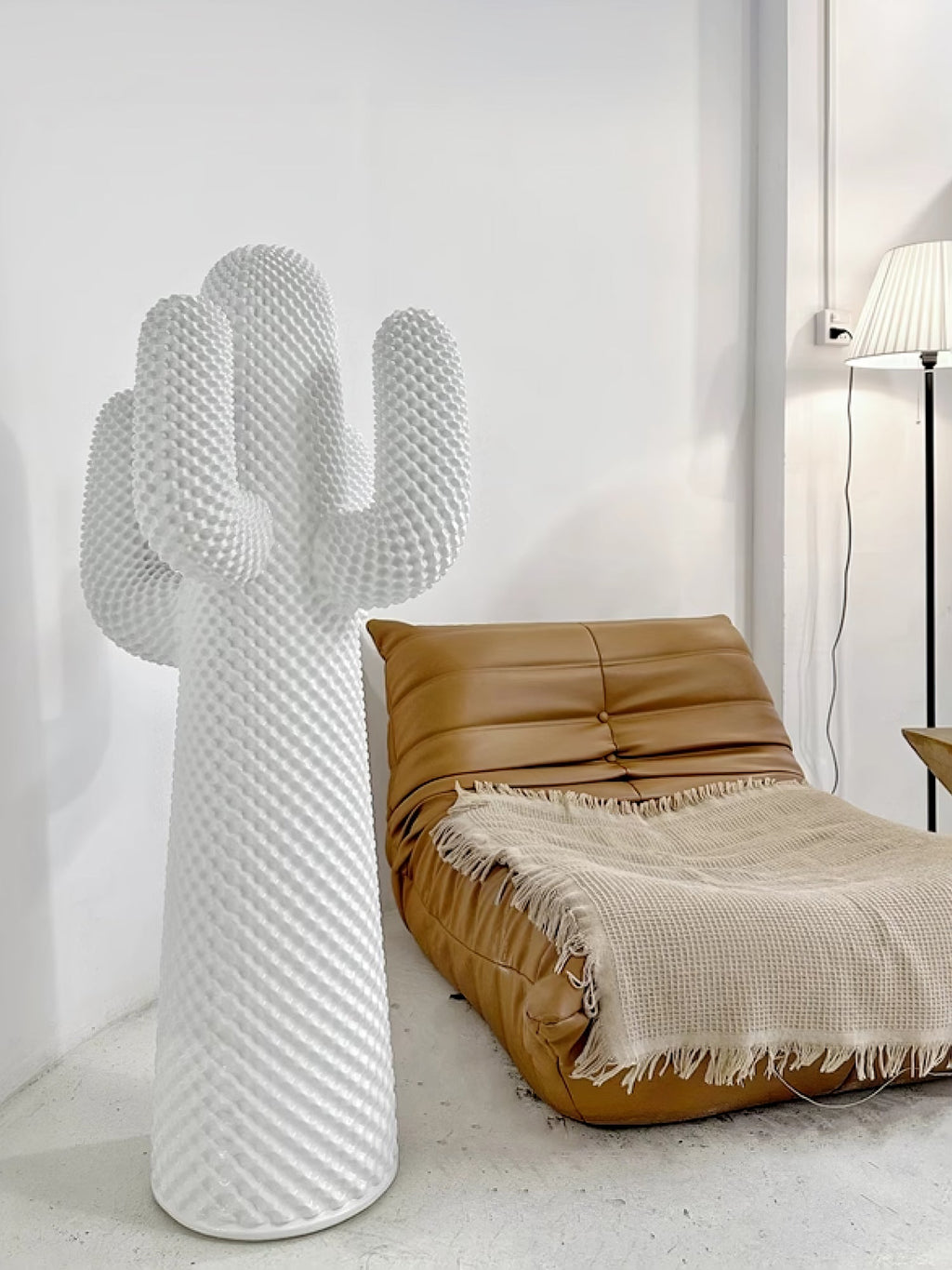 Скульптурна вішалка Mello Cactus