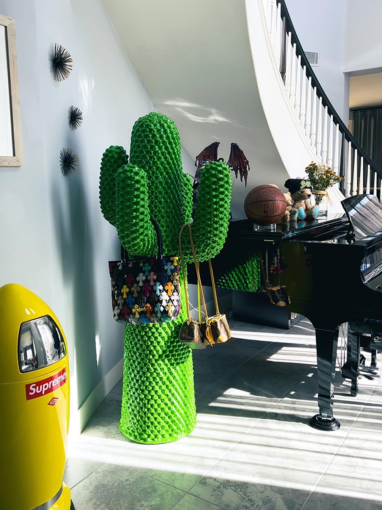 Скульптурна вішалка Mello Cactus