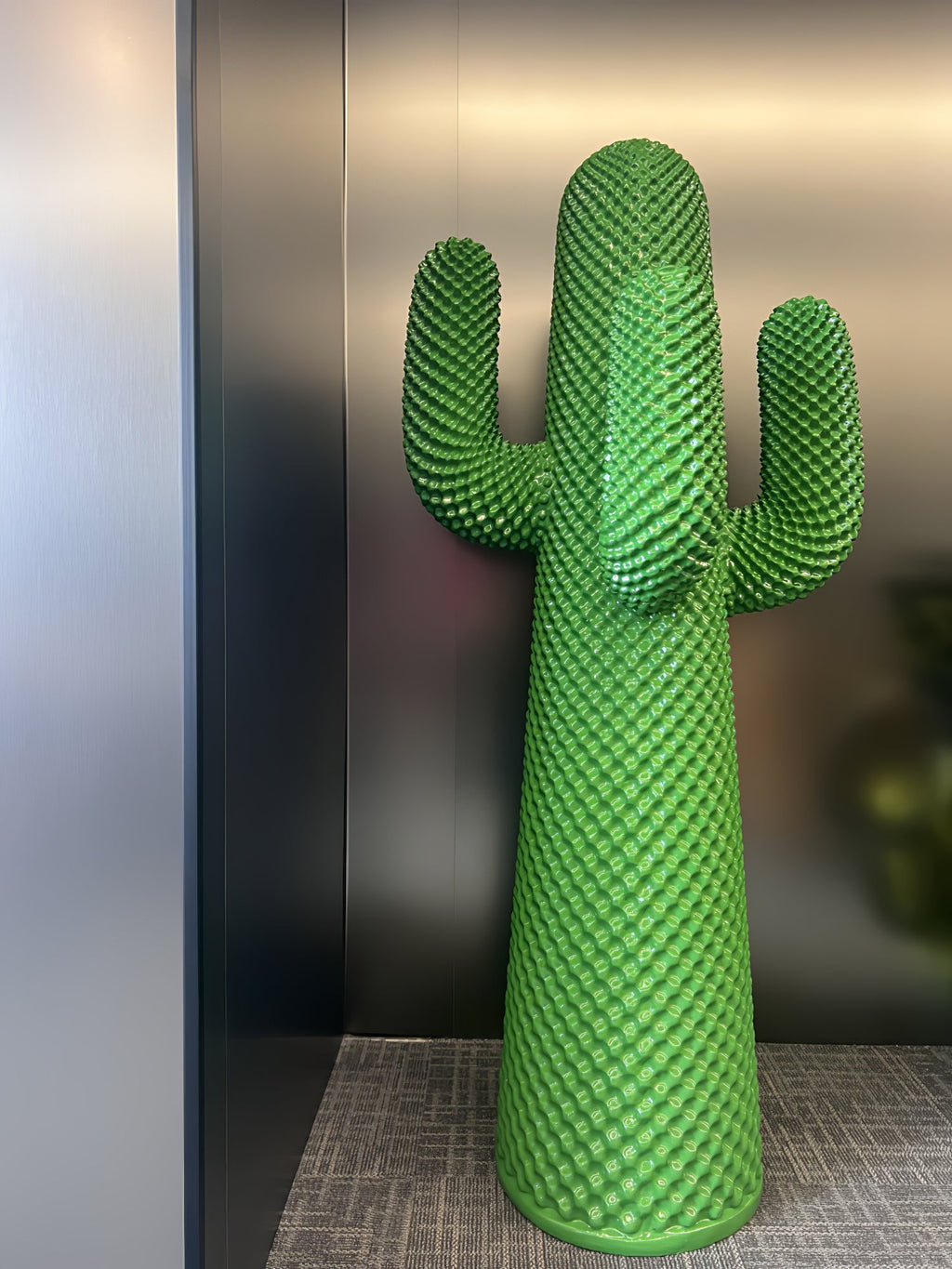 Скульптурна вішалка Mello Cactus