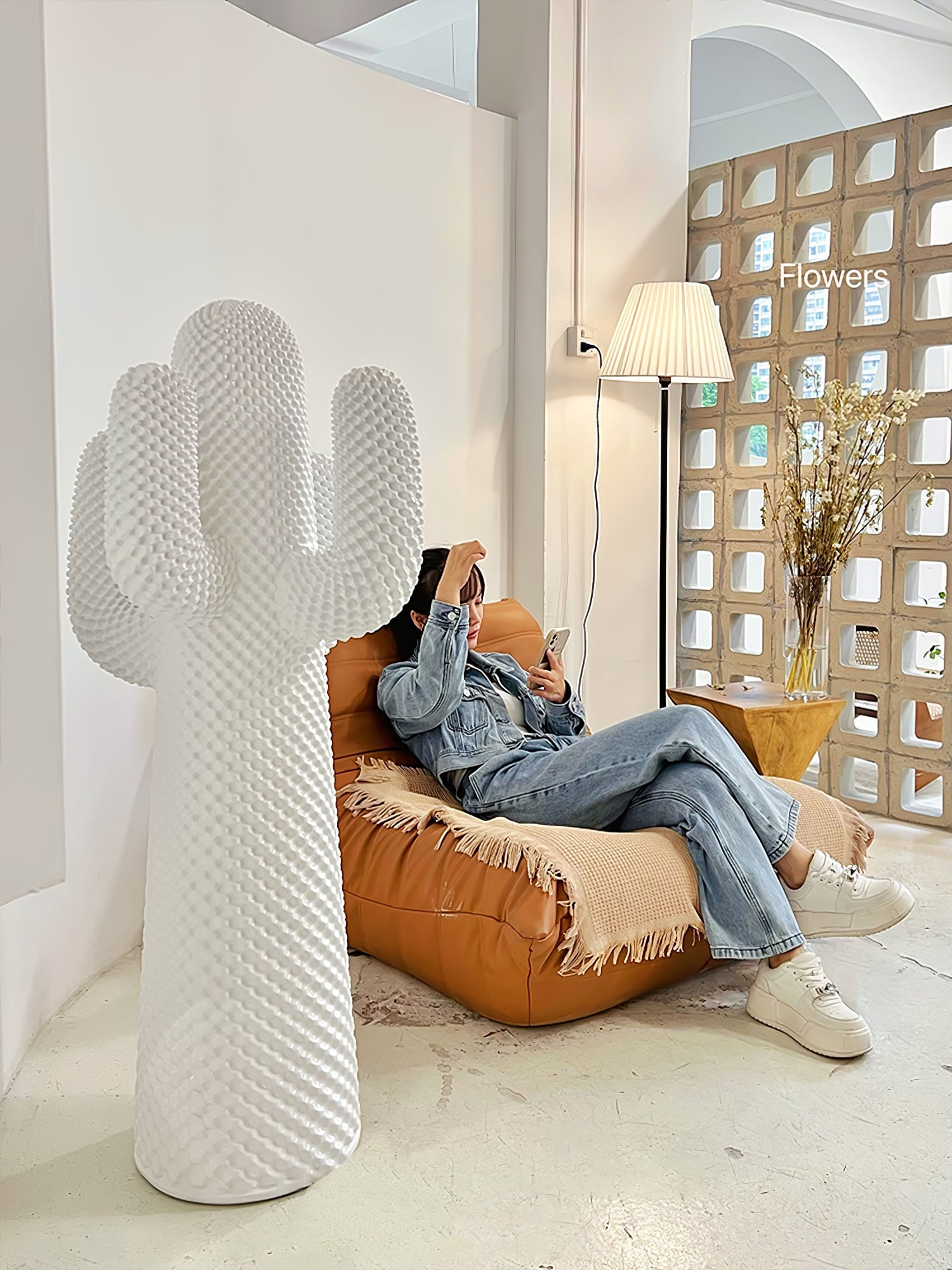 Скульптурна вішалка Mello Cactus