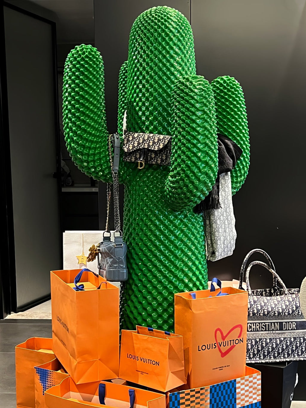 Скульптурна вішалка Mello Cactus