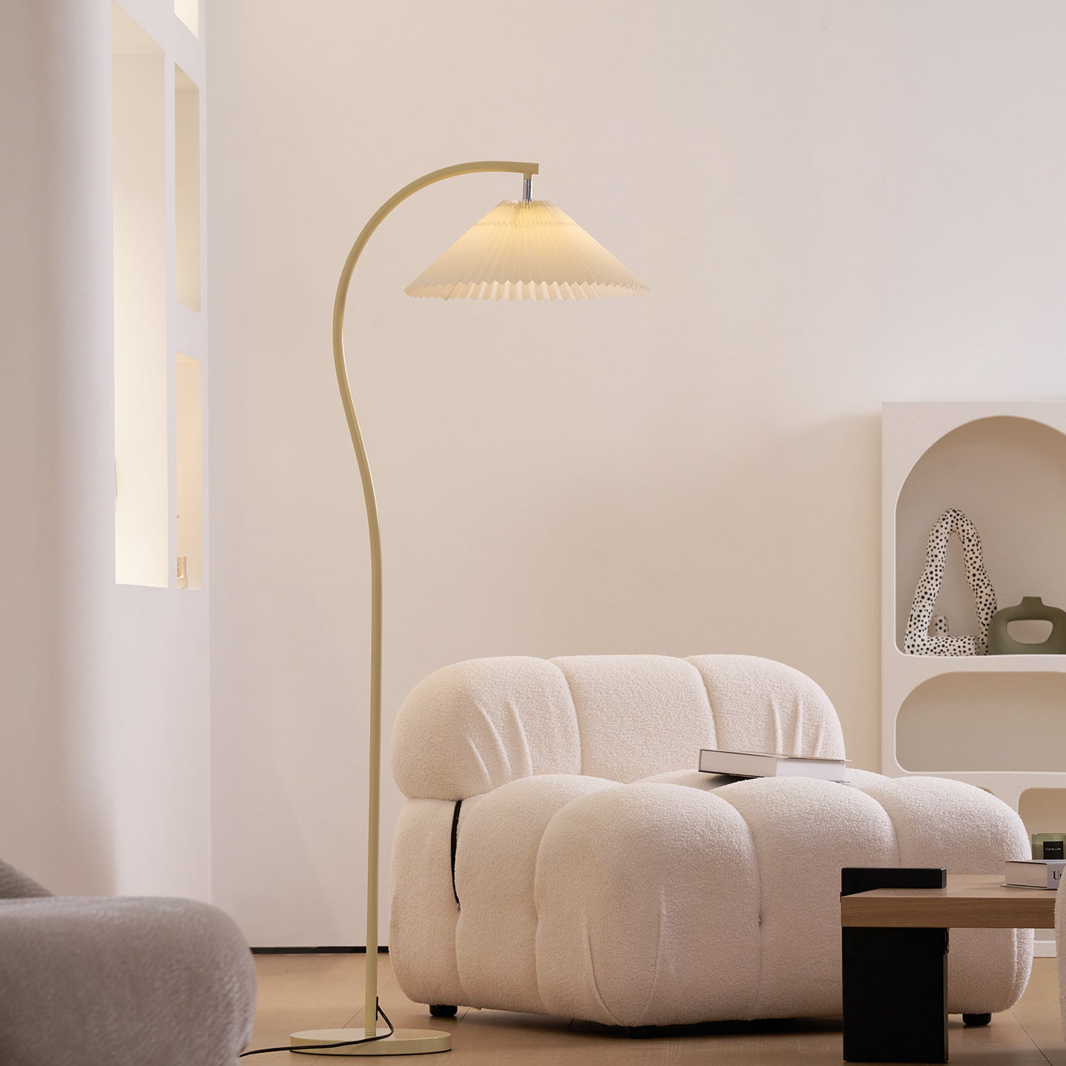 Напольный светильник Crescini Pleated