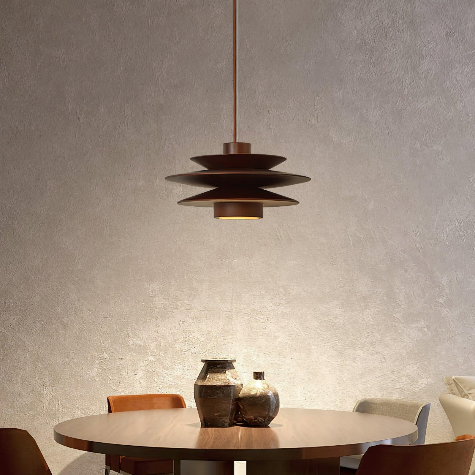 Каскадный подвесной светильник с деревянными дисками