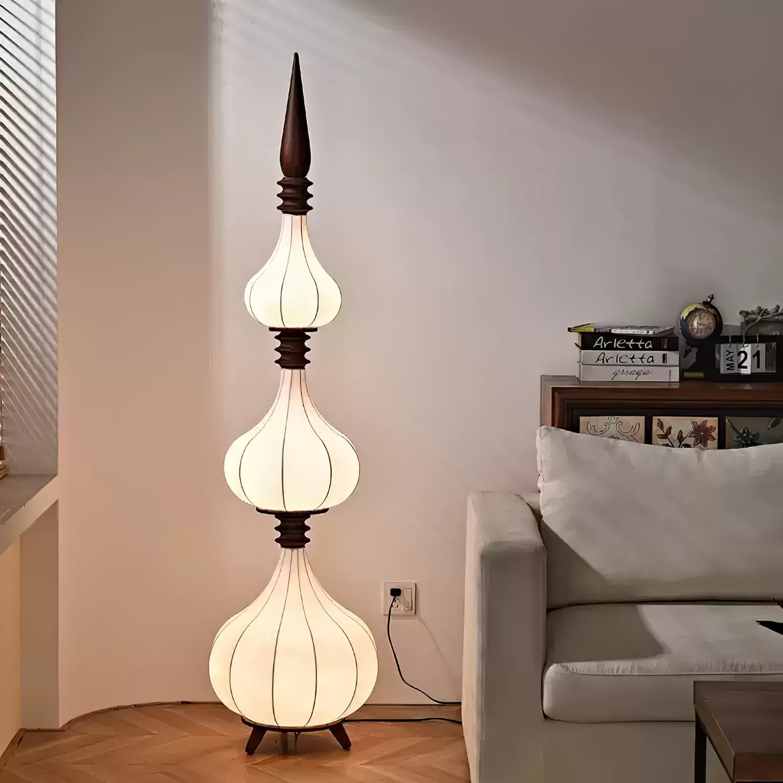 Cassia Floor Lamp - Vakkerlight