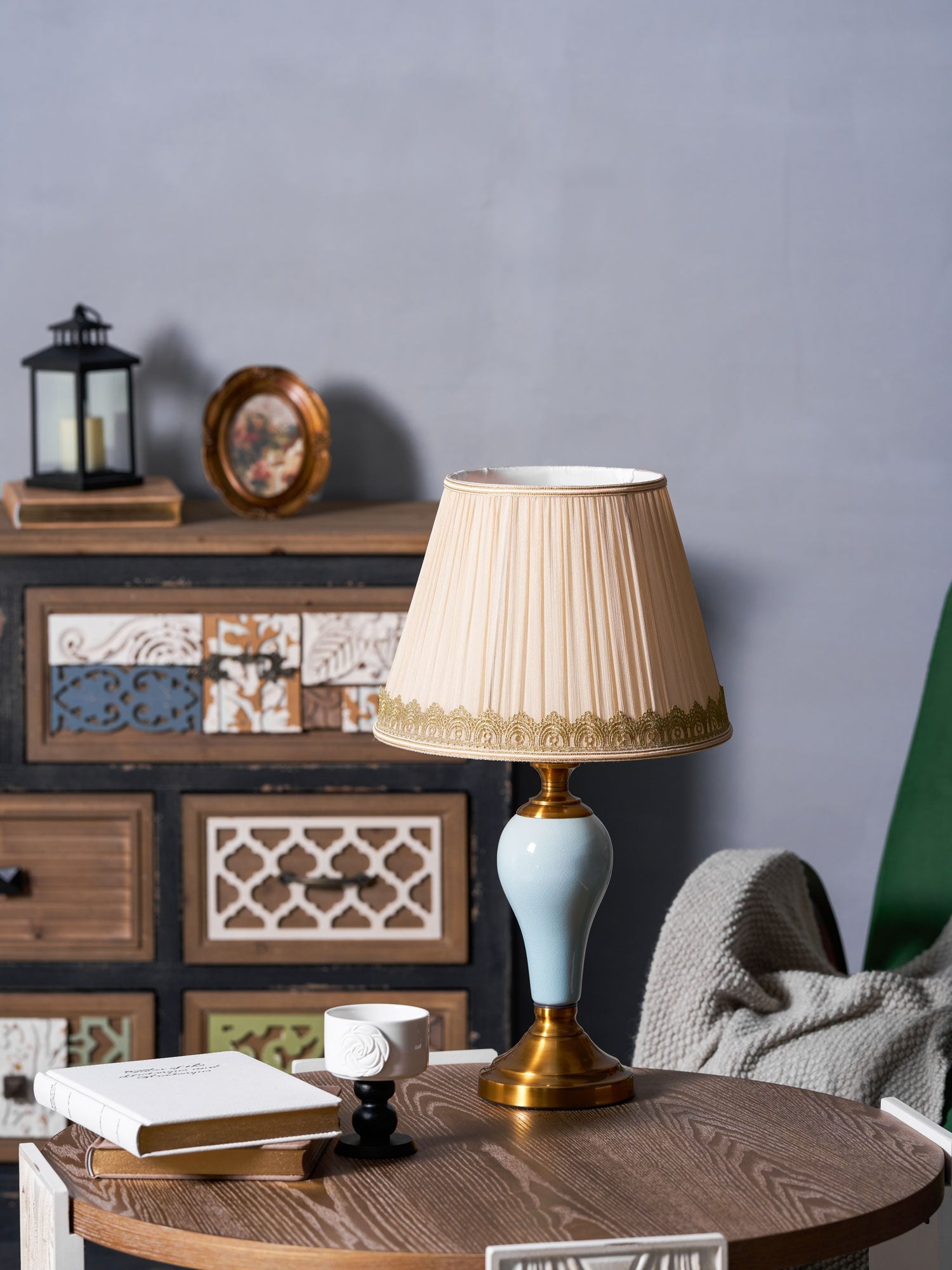 Chaslyn Desk Lamp