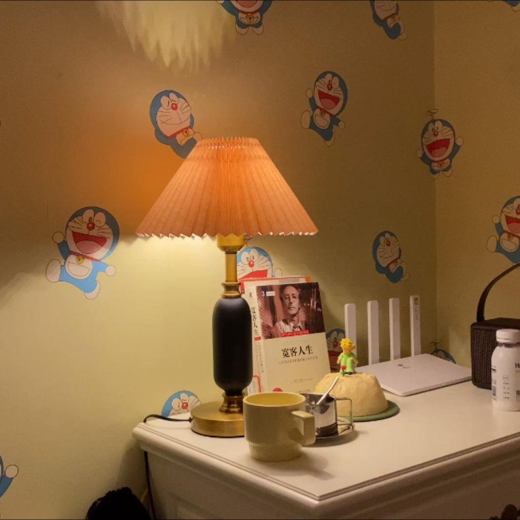 Классическая антикварная настольная лампа