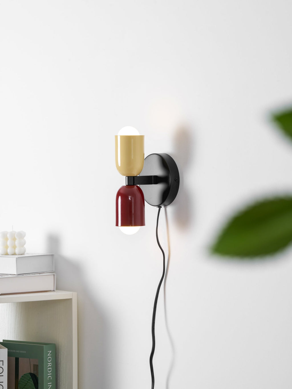 Настінний світильник Couleur Double Plug In