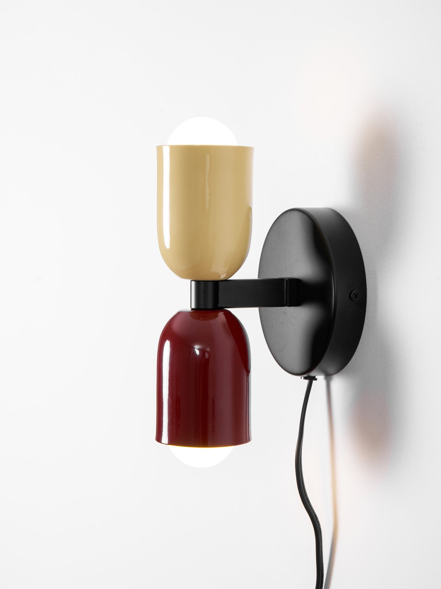 Настінний світильник Couleur Double Plug In