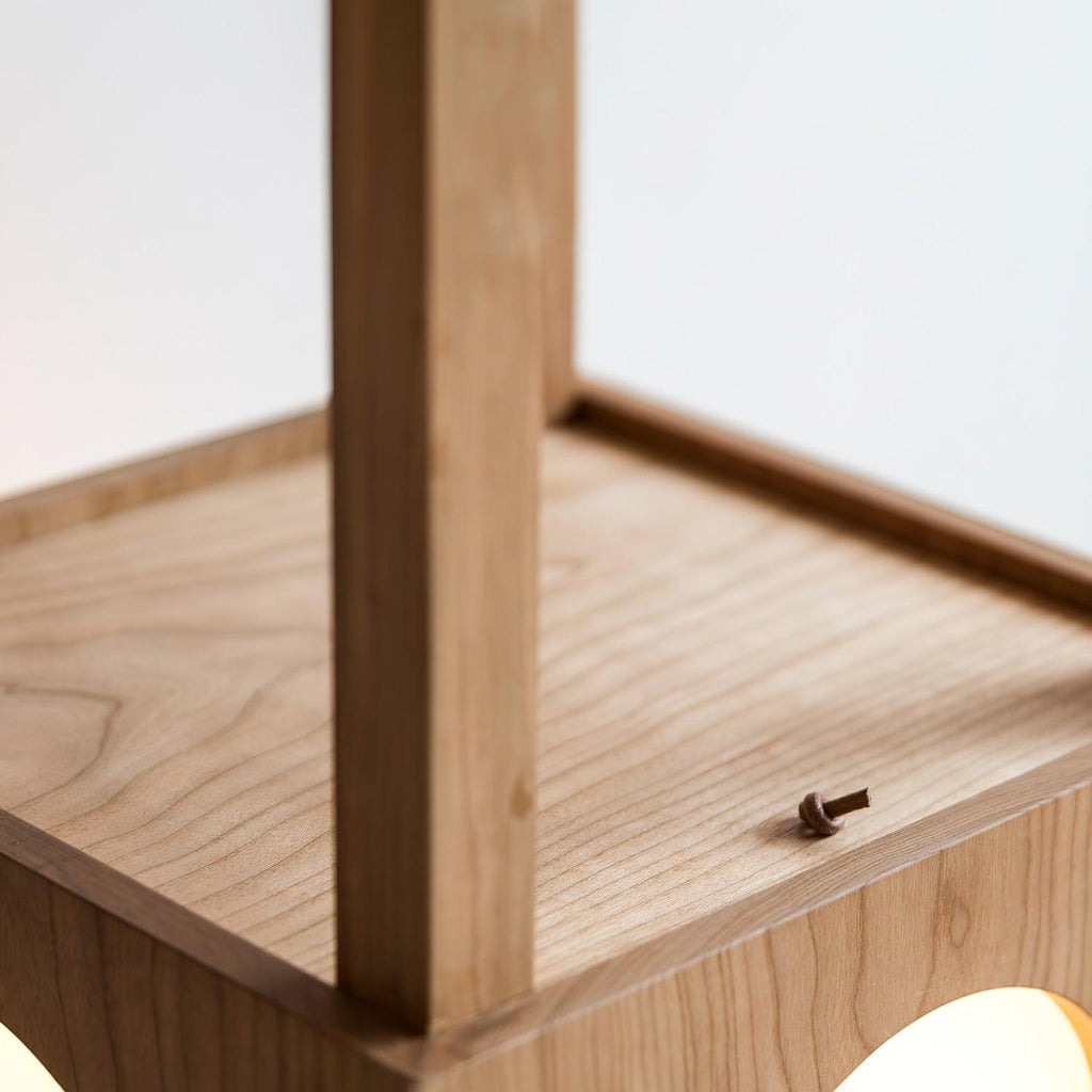 Портативный настольный светильник Cubby