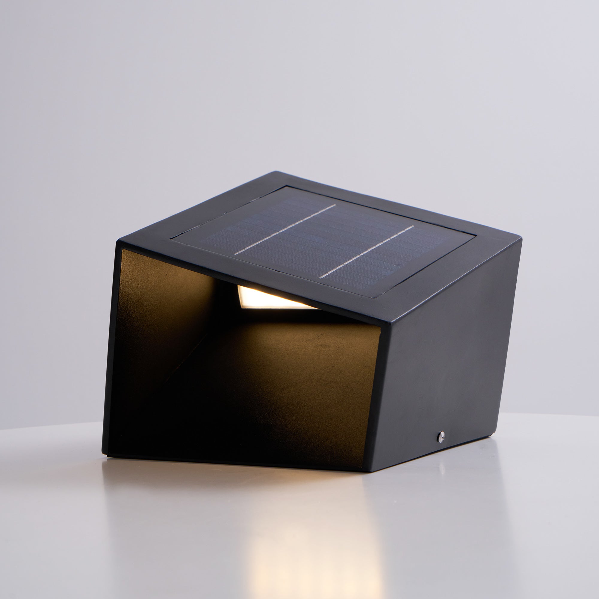 Садовий сонячний ліхтар Cube