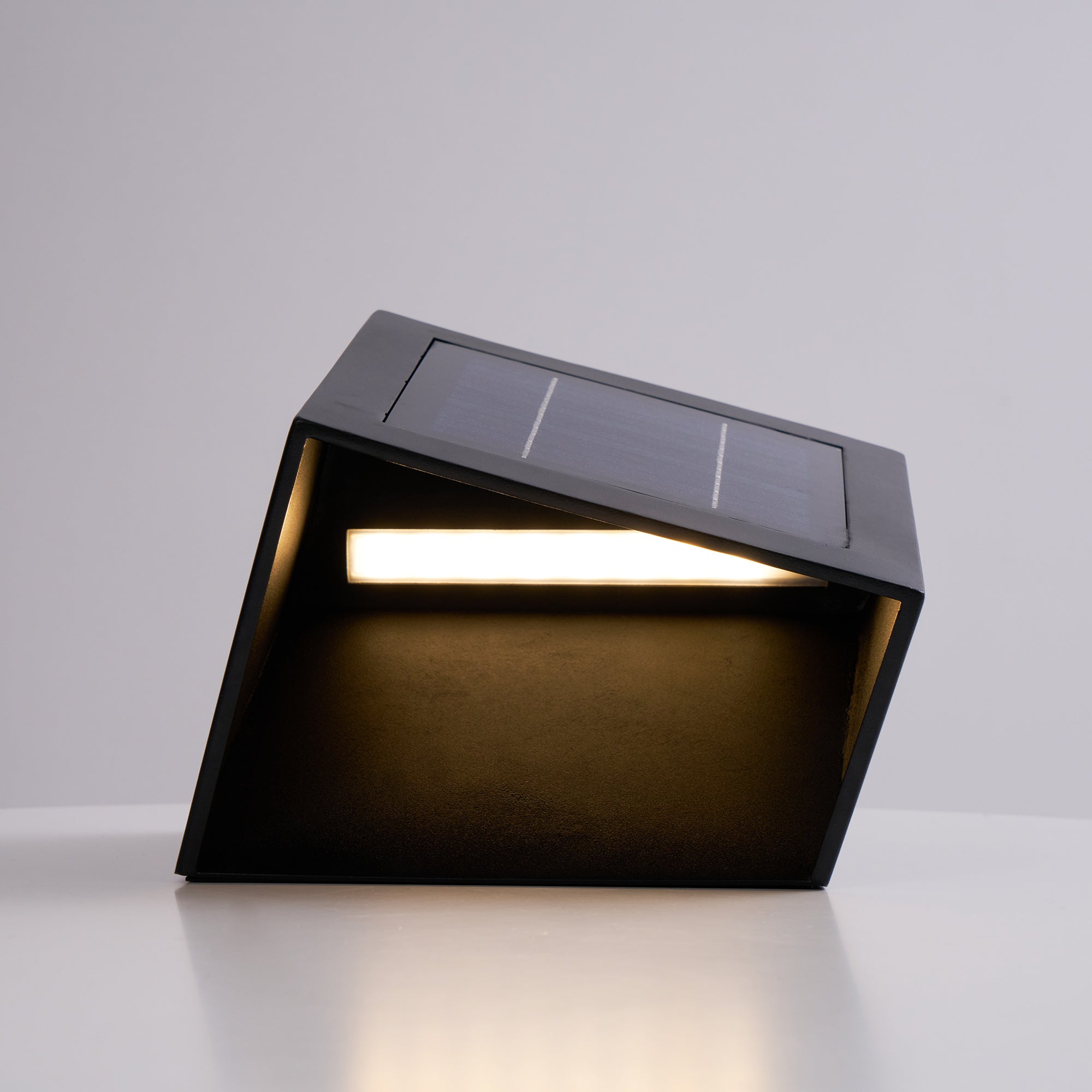 Садовий сонячний ліхтар Cube