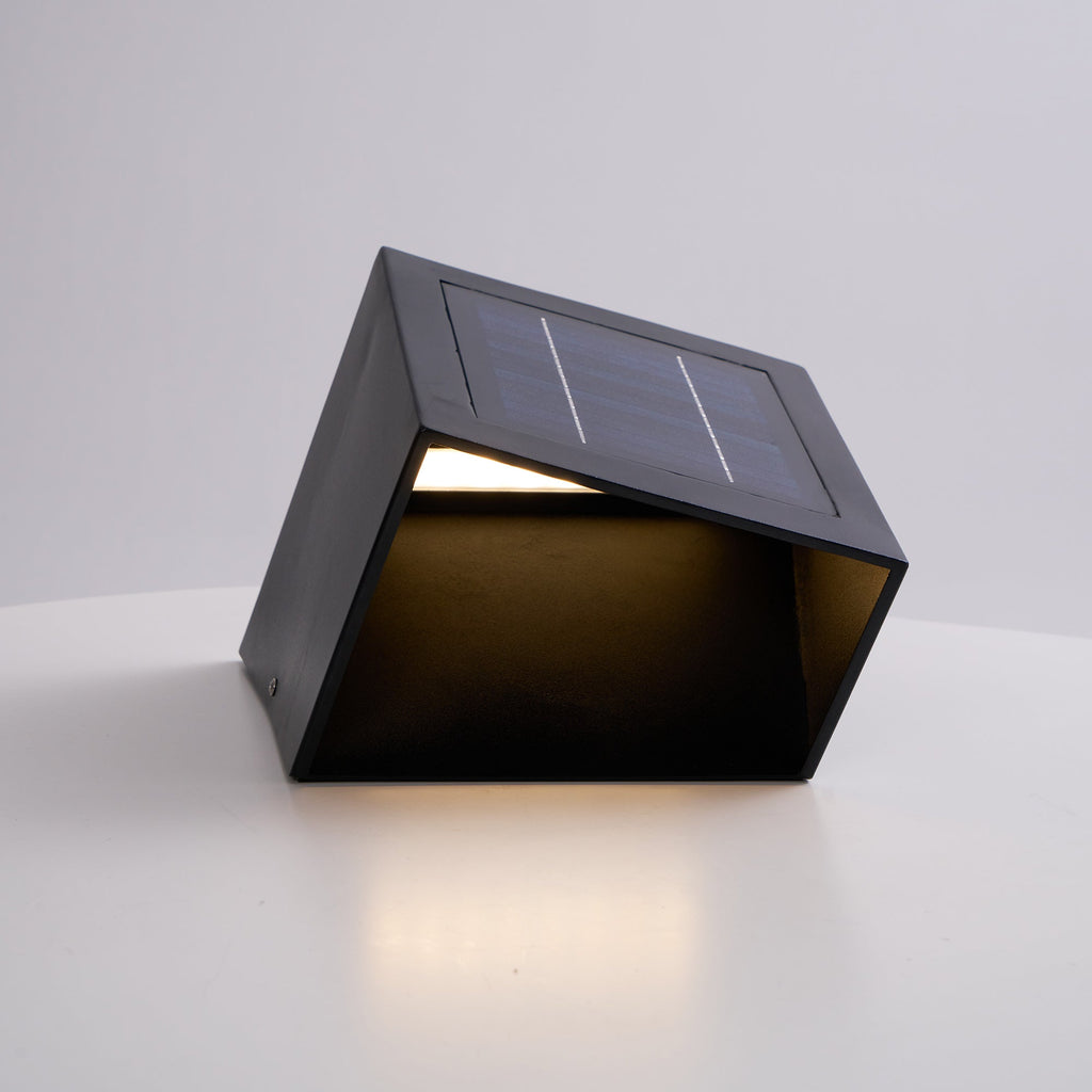 Садовий сонячний ліхтар Cube