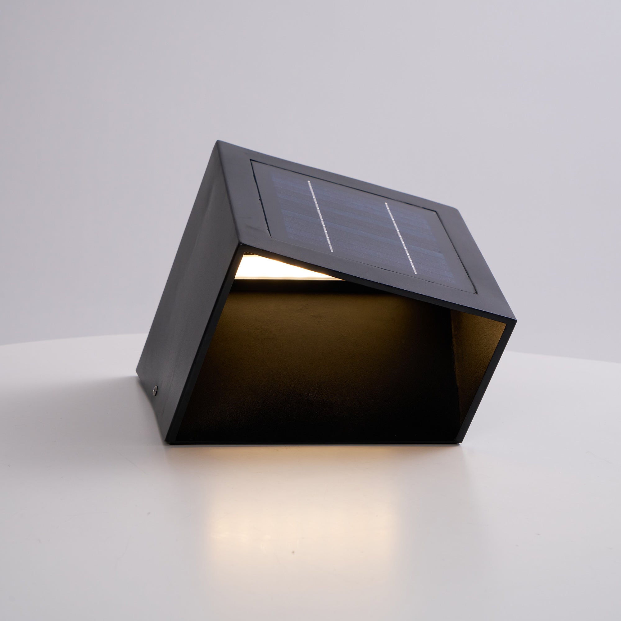 Садовий сонячний ліхтар Cube