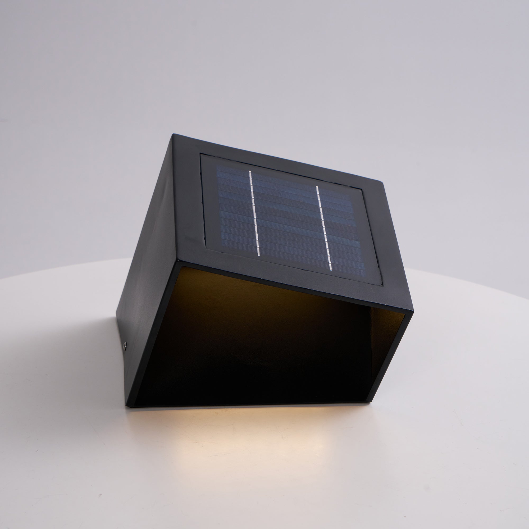 Садовий сонячний ліхтар Cube
