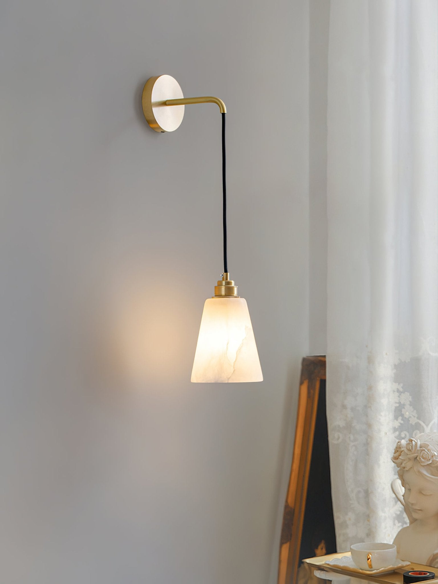 Настінний світильник Droplet Alabaster