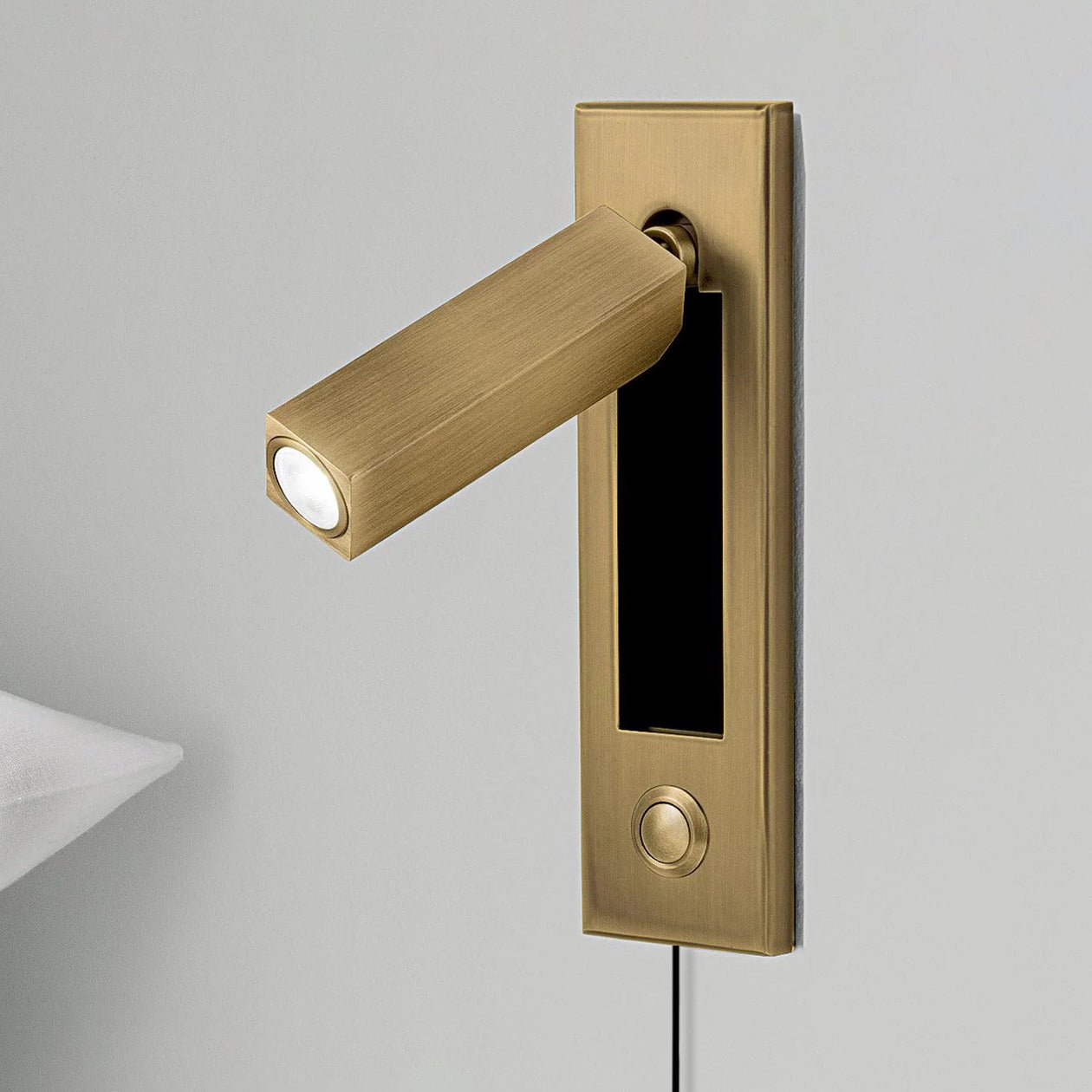 Embedded Bedside Plug - in Sconce - DEPRIMO