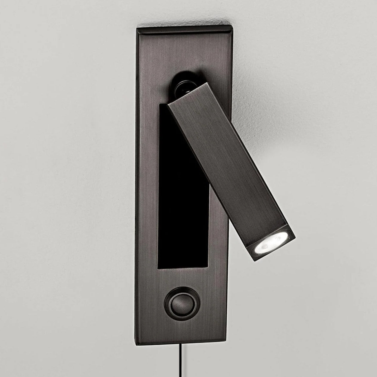 Embedded Bedside Plug - in Sconce - DEPRIMO