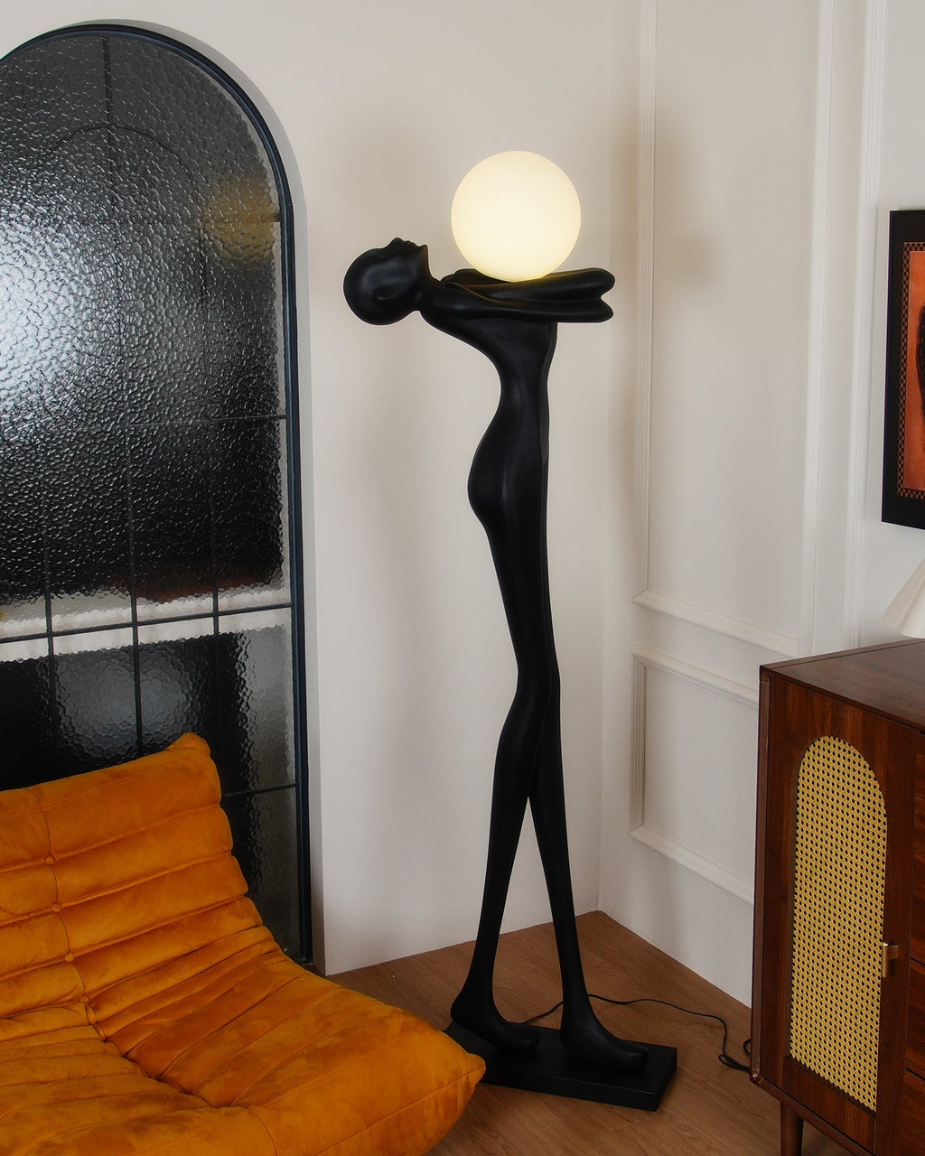 Напольный светильник Embrace Ball Sculpture