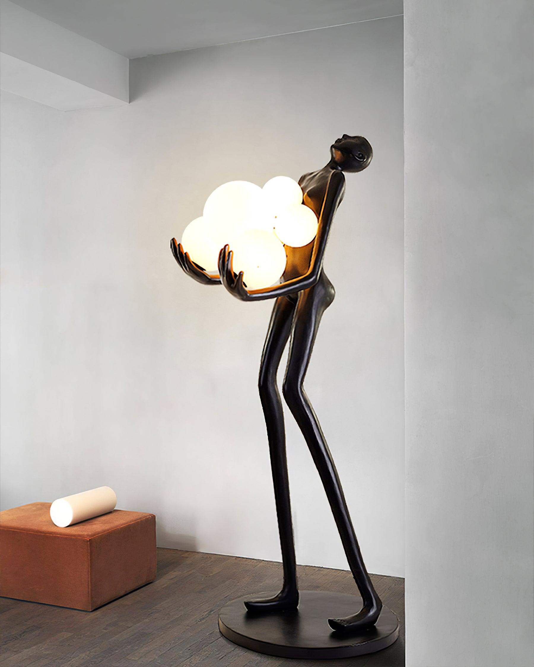 Напольный светильник Embrace Sculpture