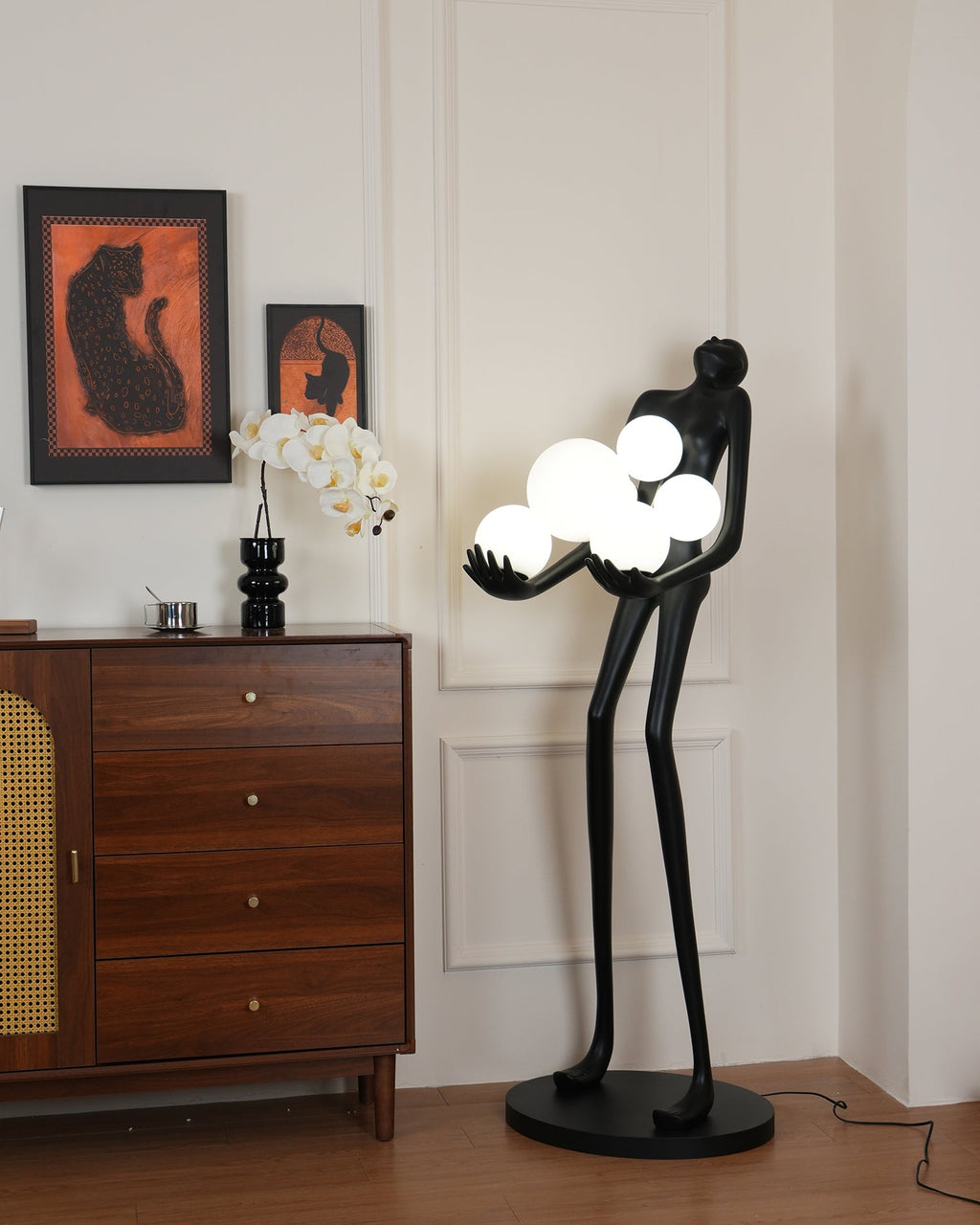 Напольный светильник Embrace Sculpture