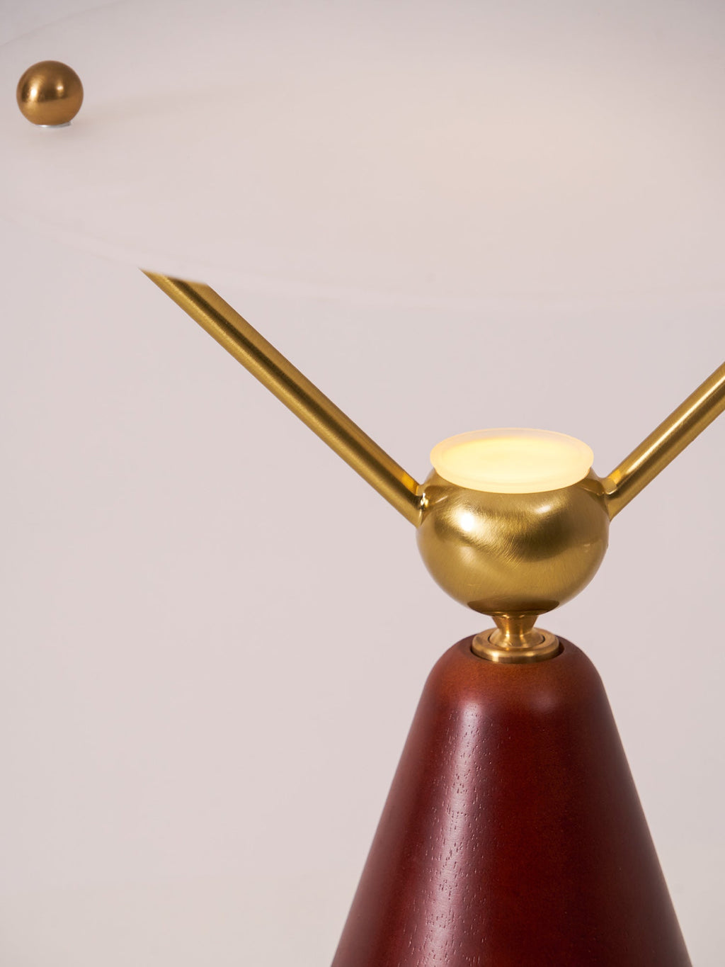 Equoray Table Lamp