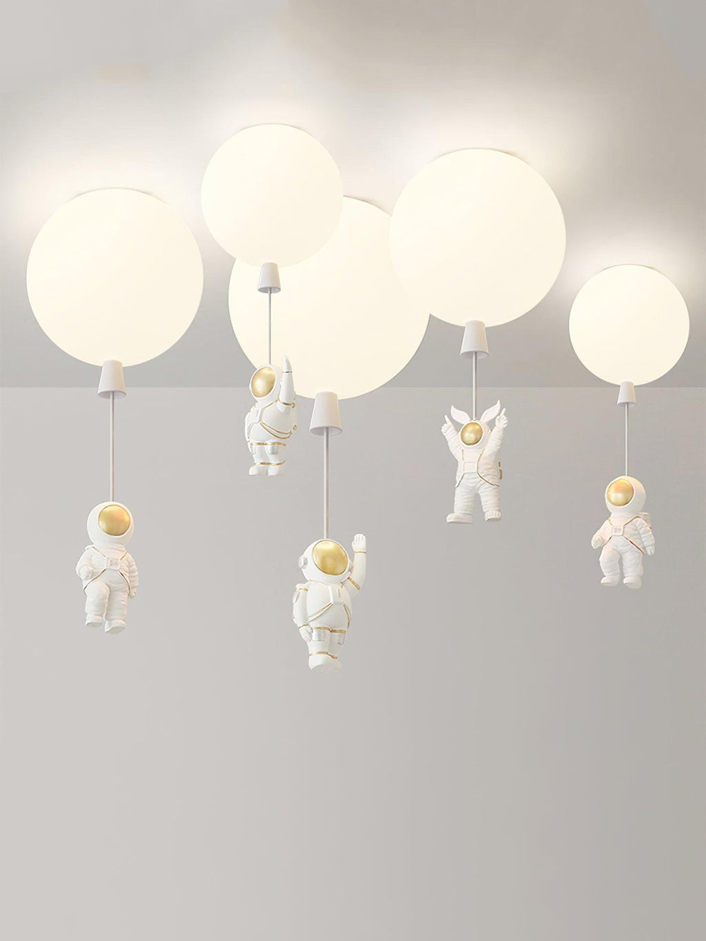 Стельовий світильник Frosted Balloon