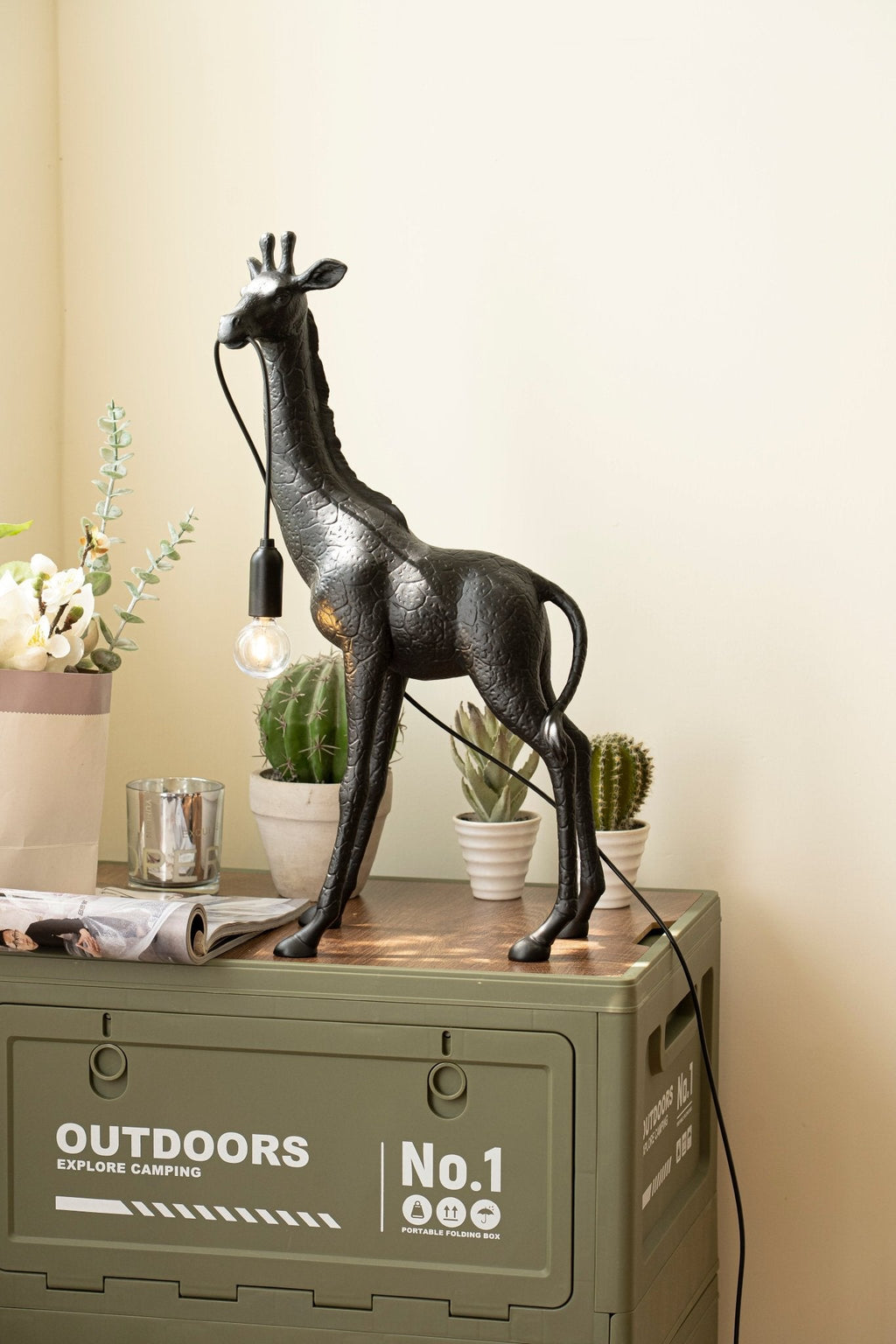 Напольная лампа-скульптура "Королевский жираф"