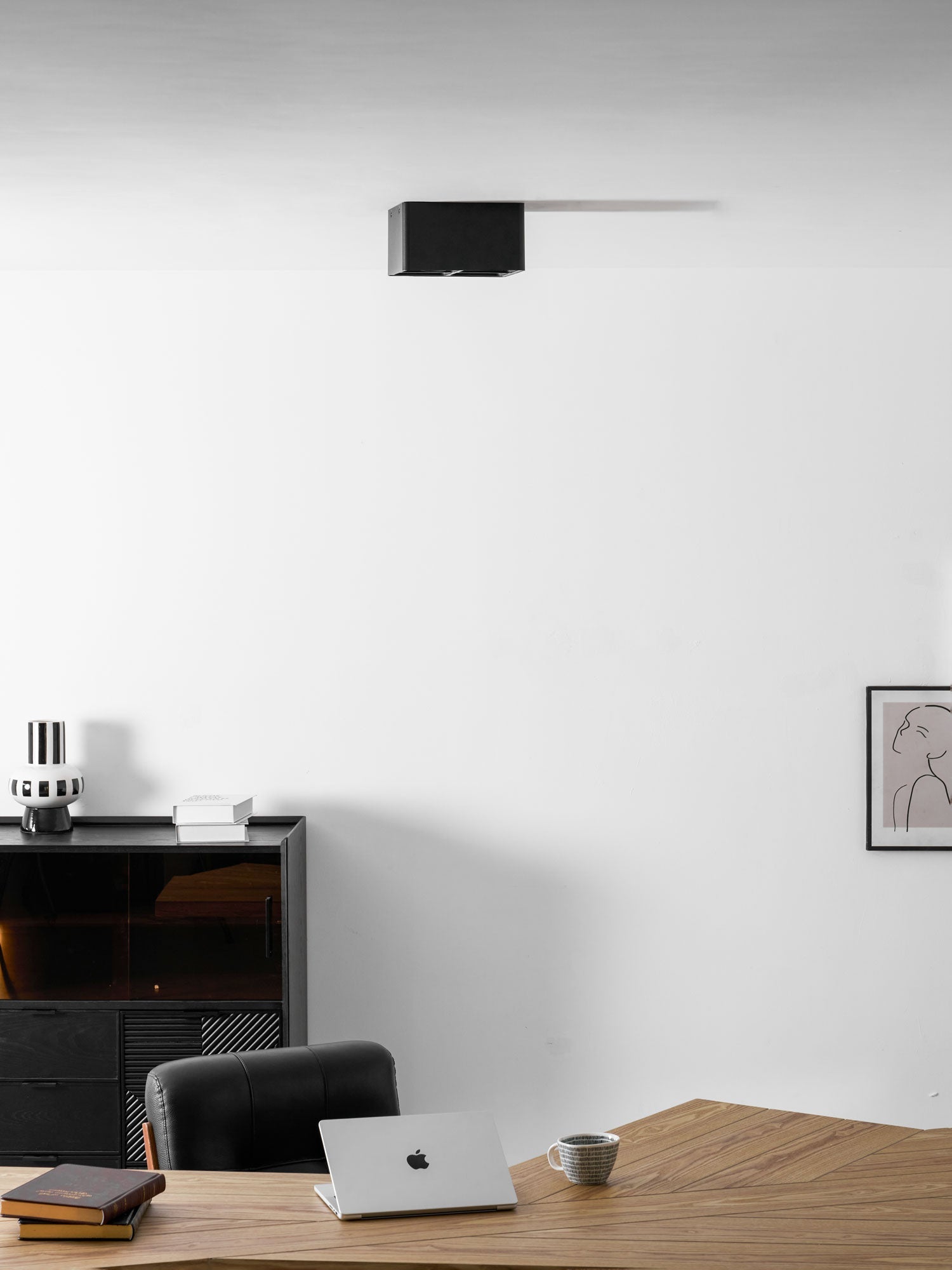 Giyan Surface Spotlight